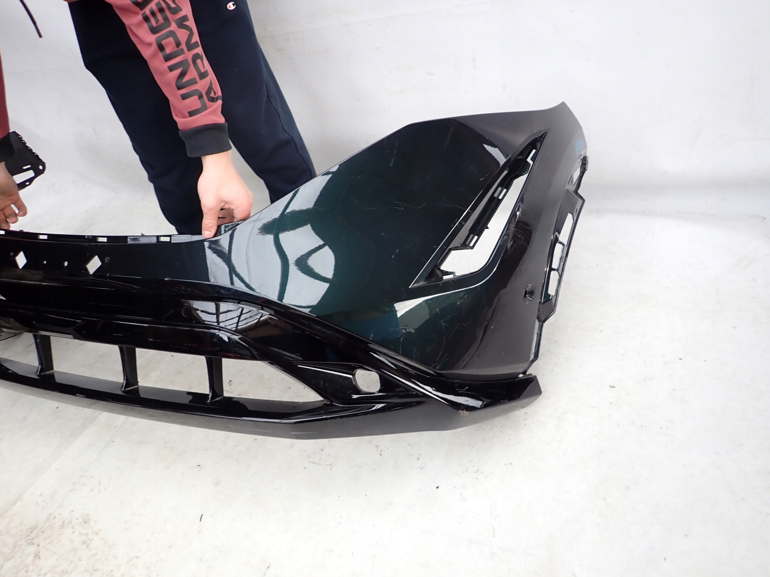 NISSAN ARIYA 22- bumper front front PDC