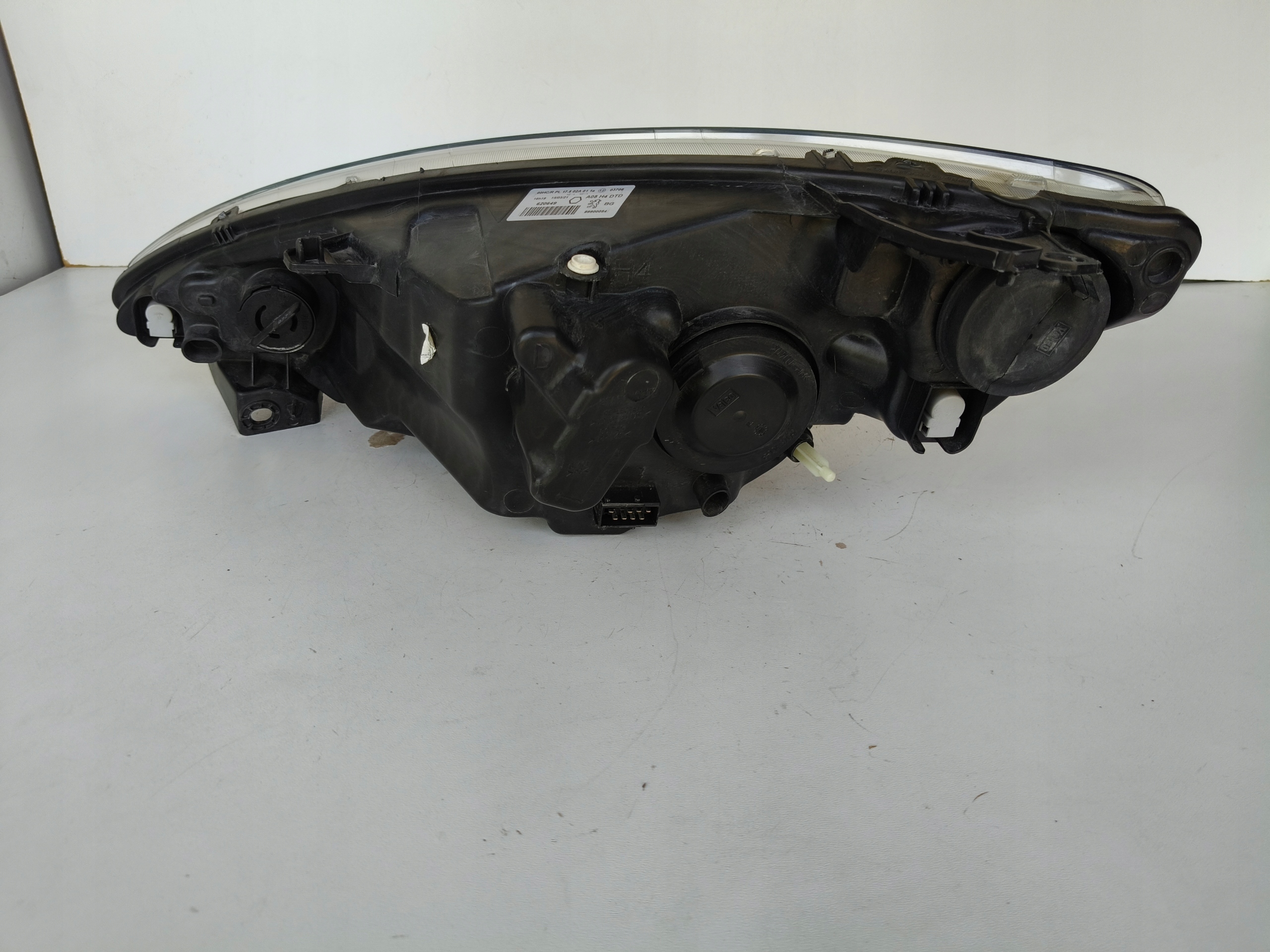 light right REFLEKTOR PEUGEOT 1007