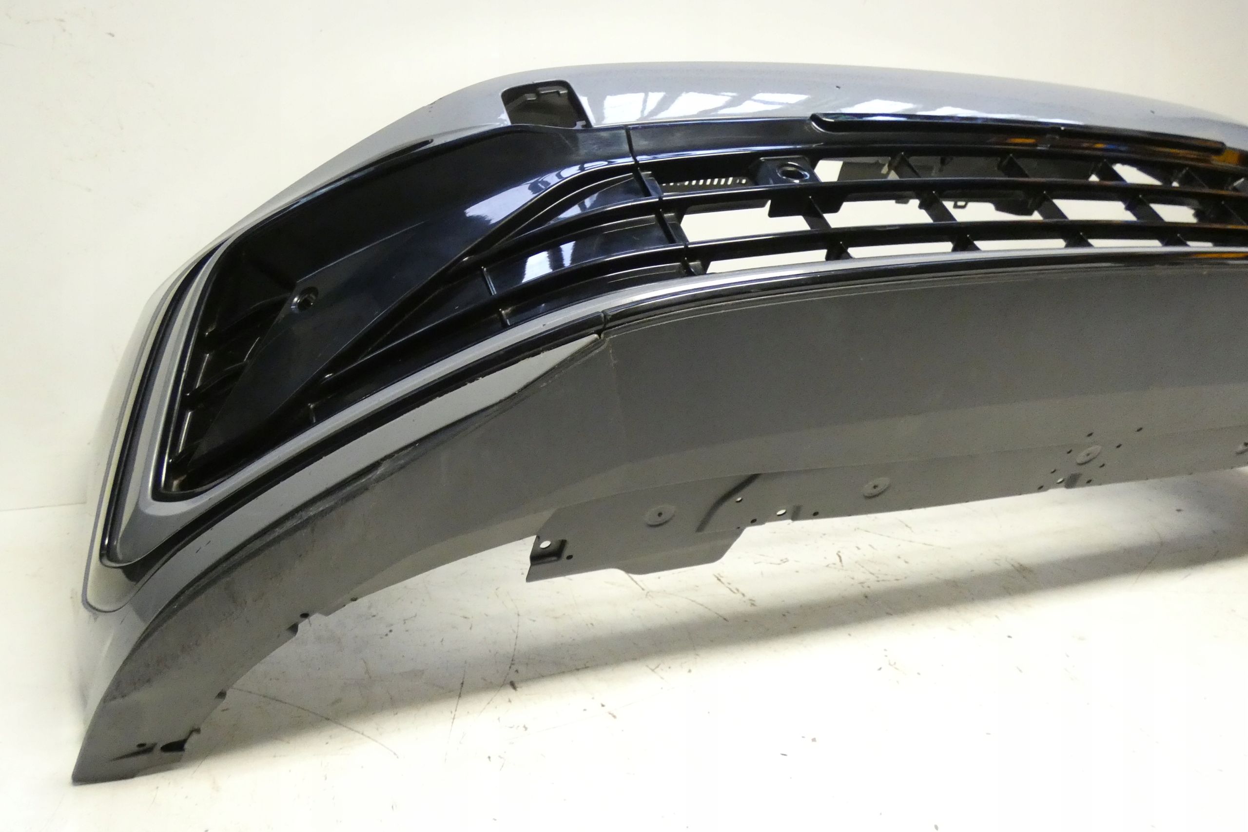 VW GOLF 8 VIII 5H0807221 R-LINE below 4 PDC bumper front front