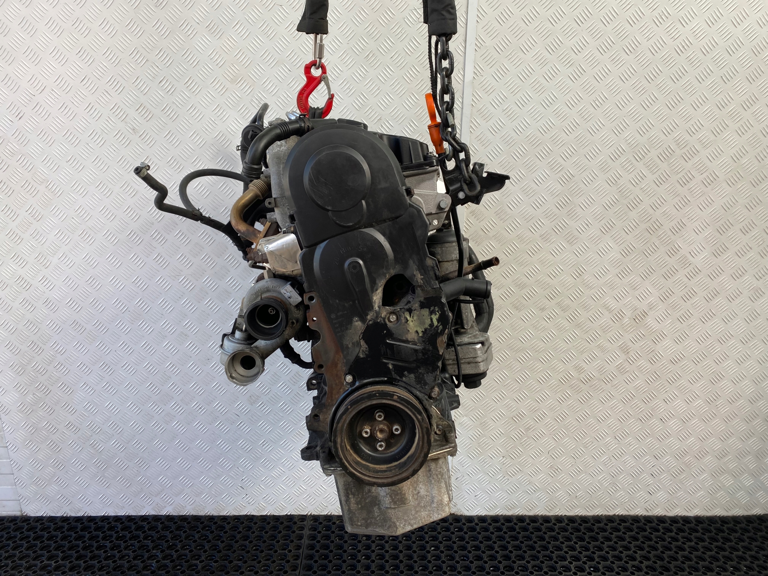 VW TRASNPORTER MULTIVAN T5 03-09 1.9 TDI engine complete AXB 77kW 105KM