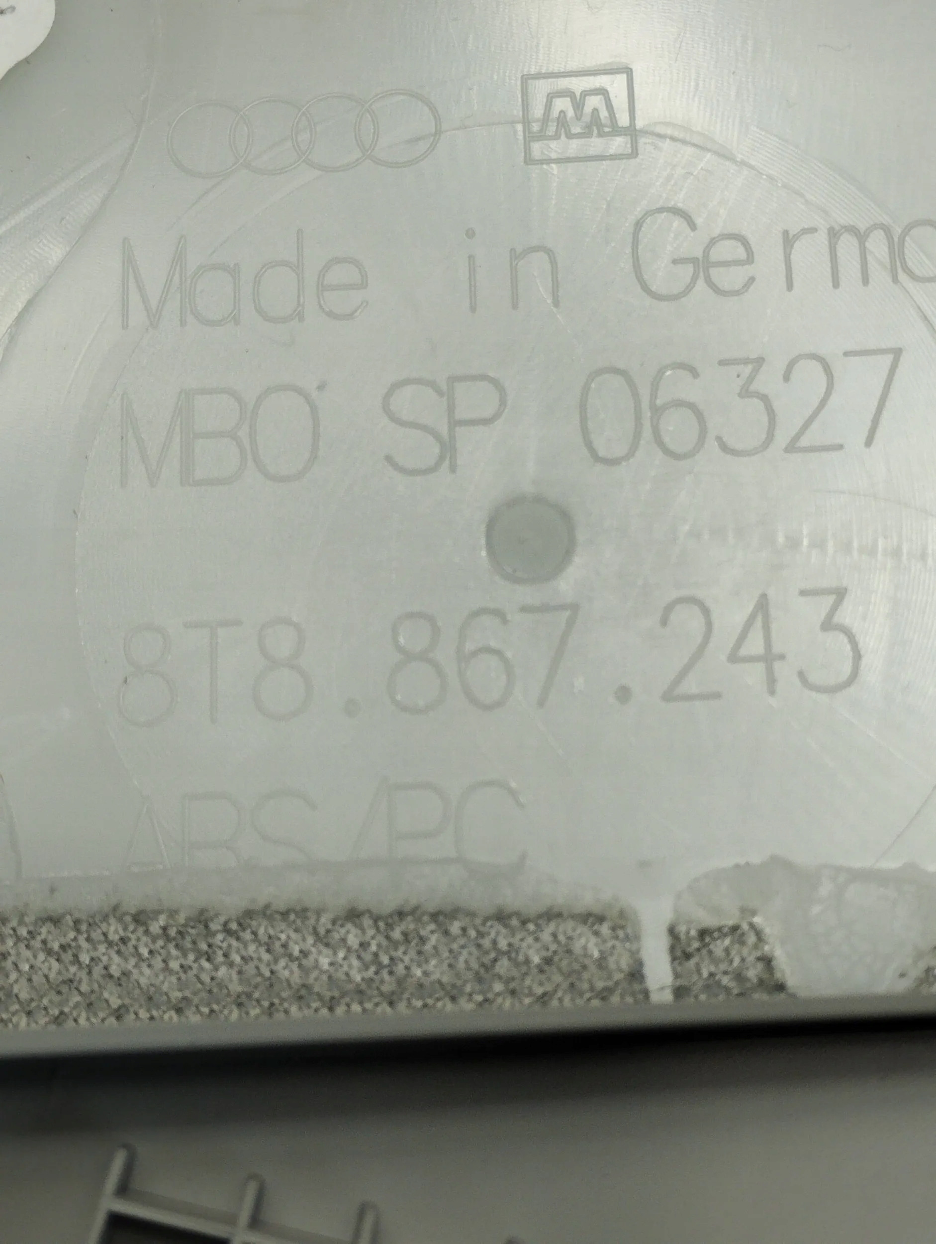 Audi A5 8T cover SLUPKA left 8T8867243