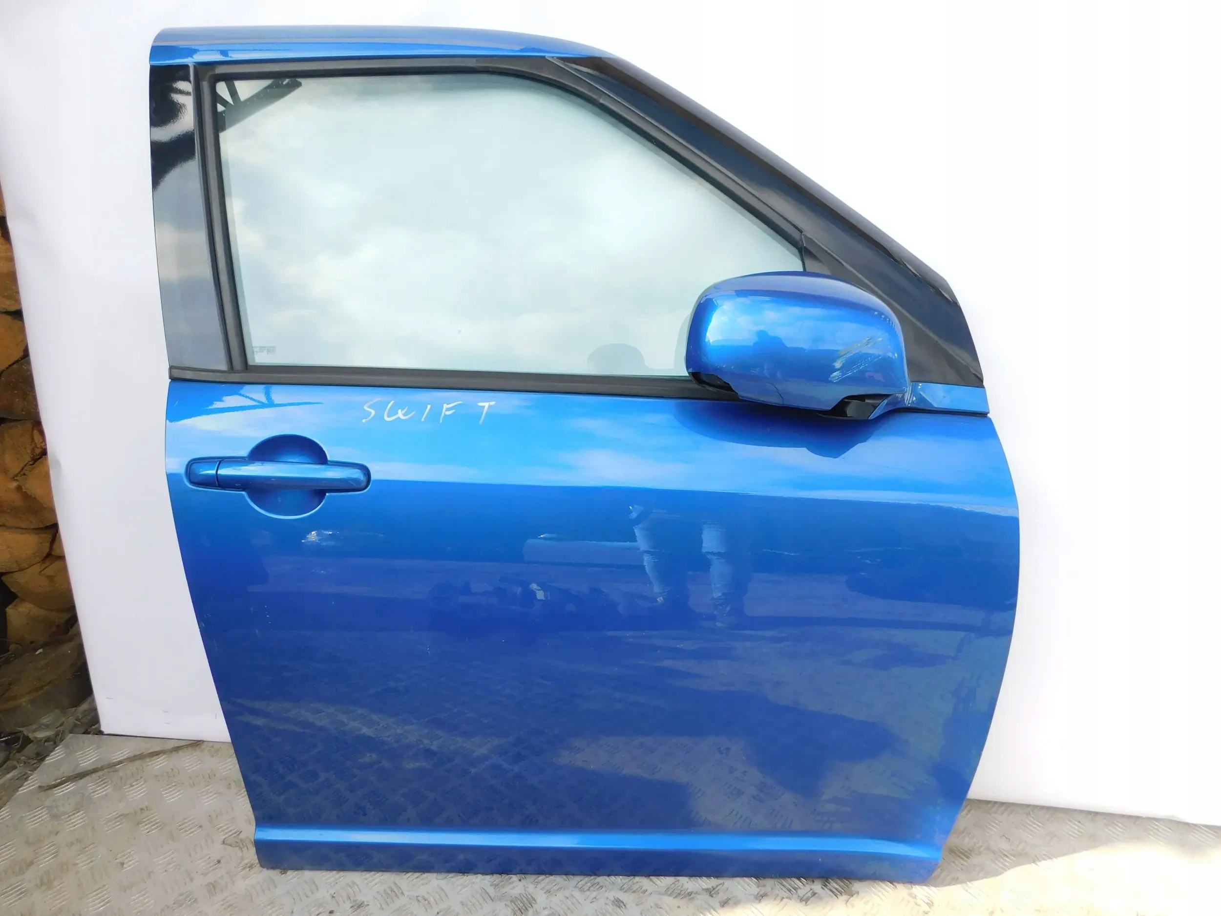door front front right SUZUKI SWIFT MK6
