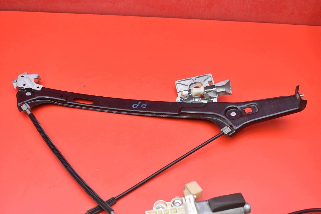 window regulator right front EU A2197201046 MERCEDES CLS C219 04-10