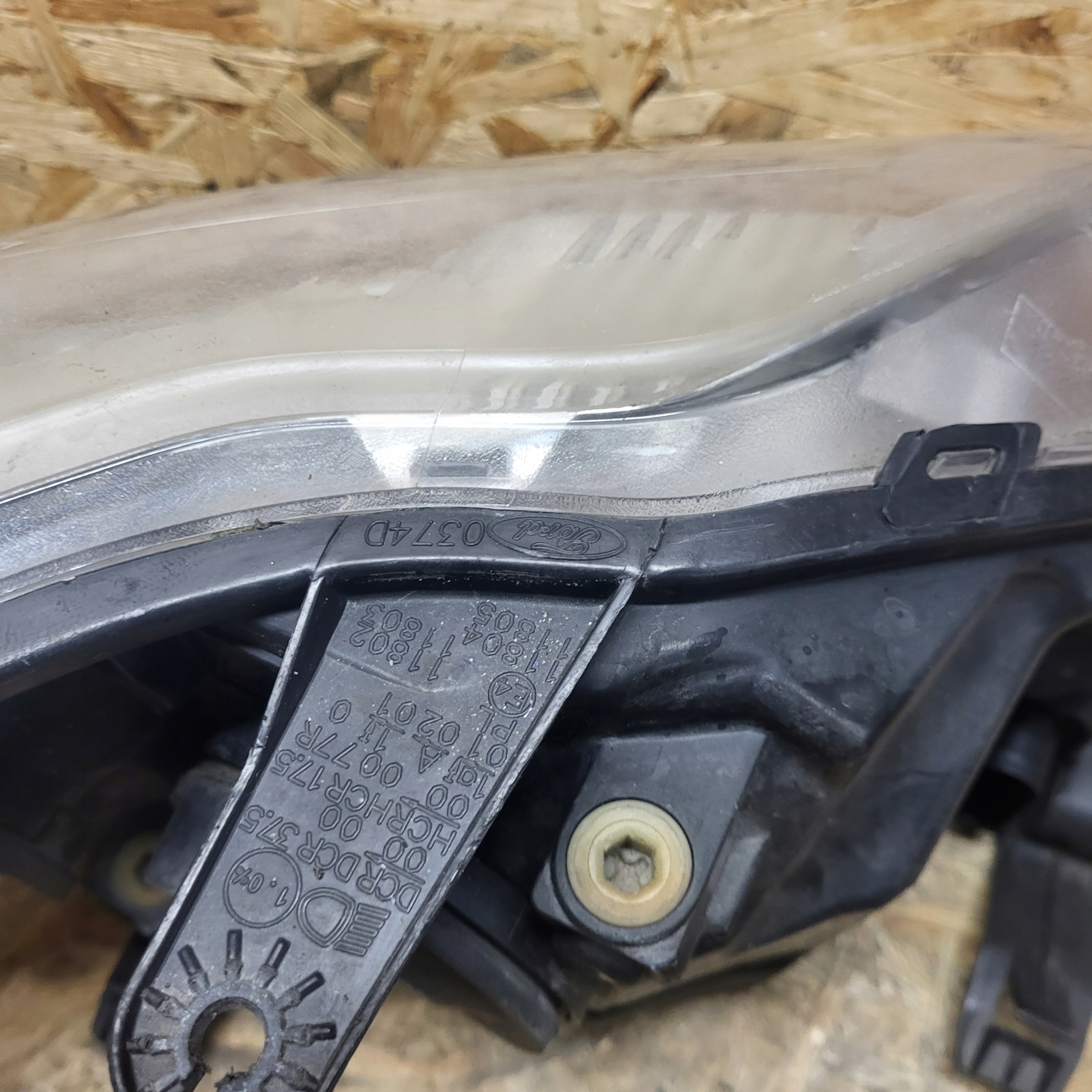 FORD FOCUS MK2 KOMBI HB 08-11r LIFT light left left front