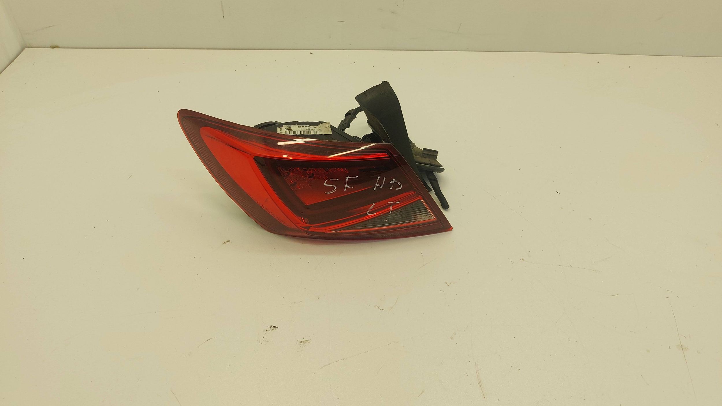 SEAT LEON III 3 5F HB light LED left left rear part rear W fender 5F0945207E
