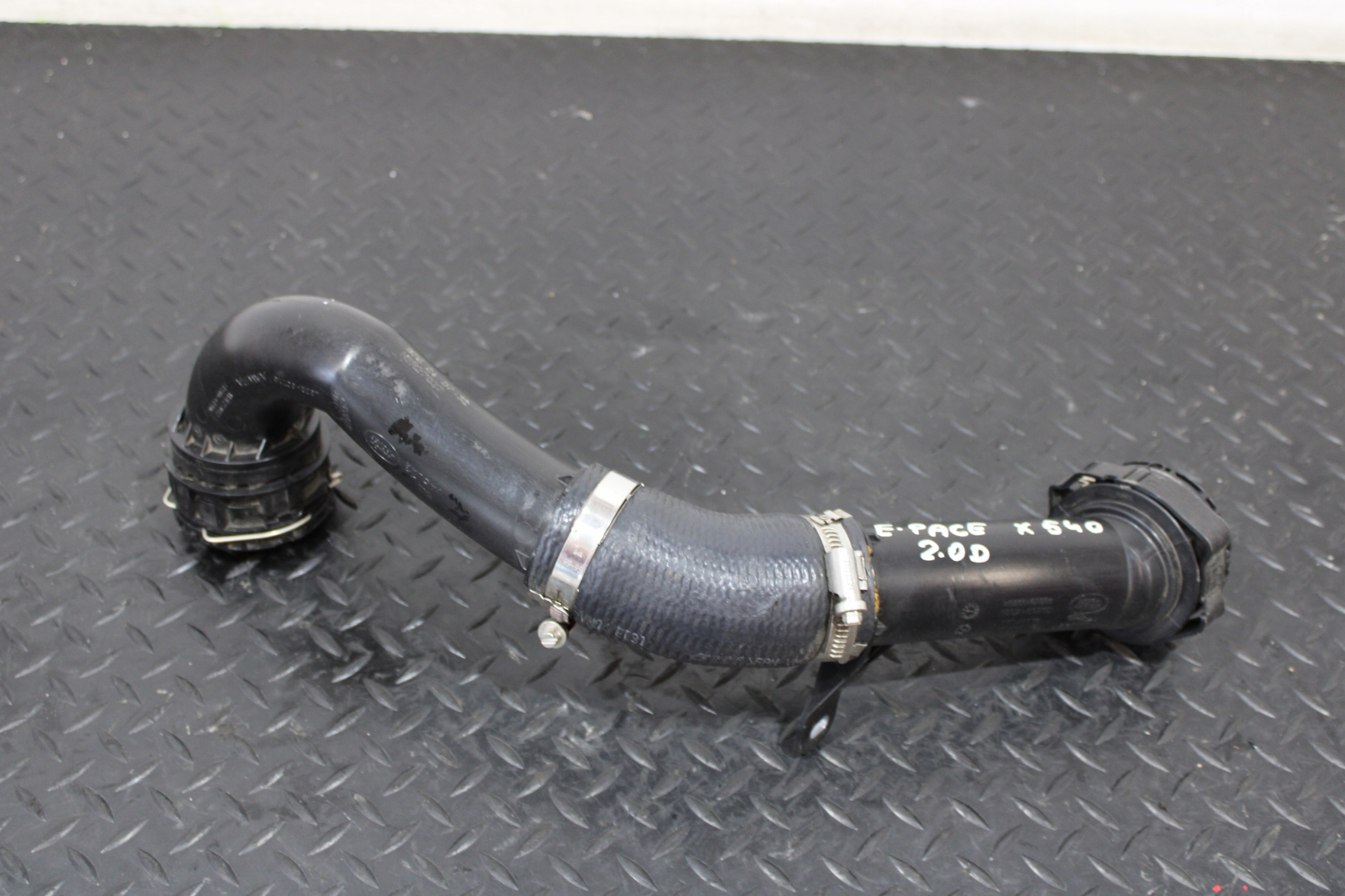 pipe wiring JAGUAR E-PACE X540 LIFT M8D2-6C715