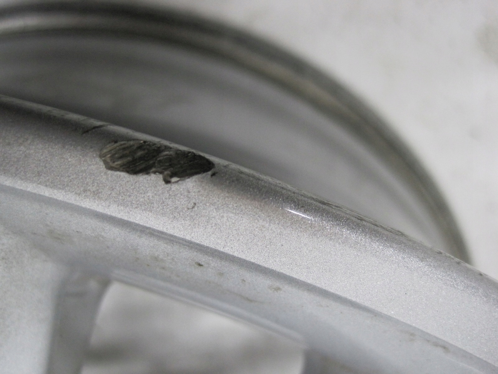 disc R19 BMW 5 G30 6863419