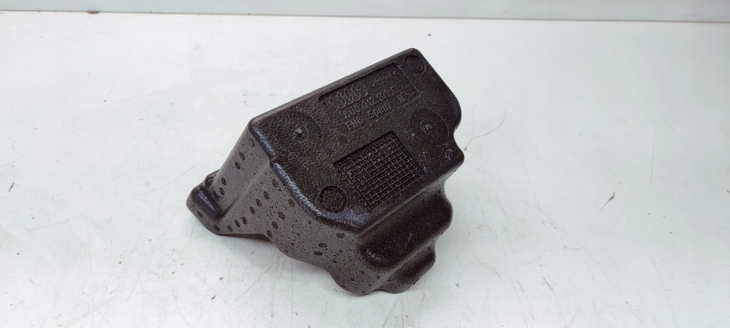 WKLAD polystirene bracket KOMPRESORA boot AUDI Q3 8U 8U0012109C