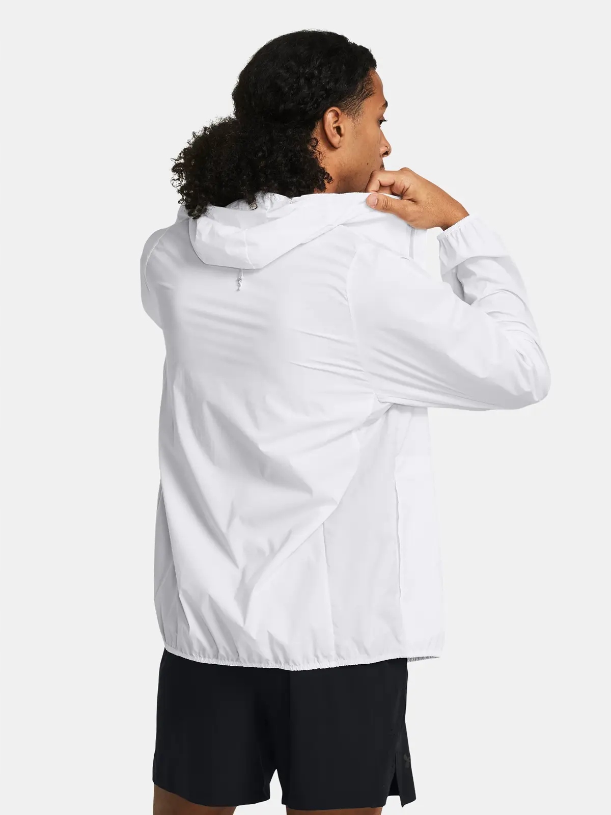 KURTKA WIOSENNA MĘSKA ARMOUR PRZECIWDESZCZOWA WIATRÓWKA SPORT 1381879-100 Długość do bioder