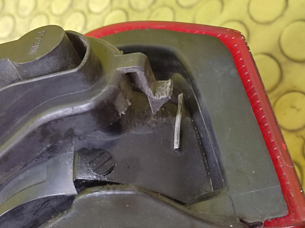 OPEL MERIVA A light right rear part 93294346