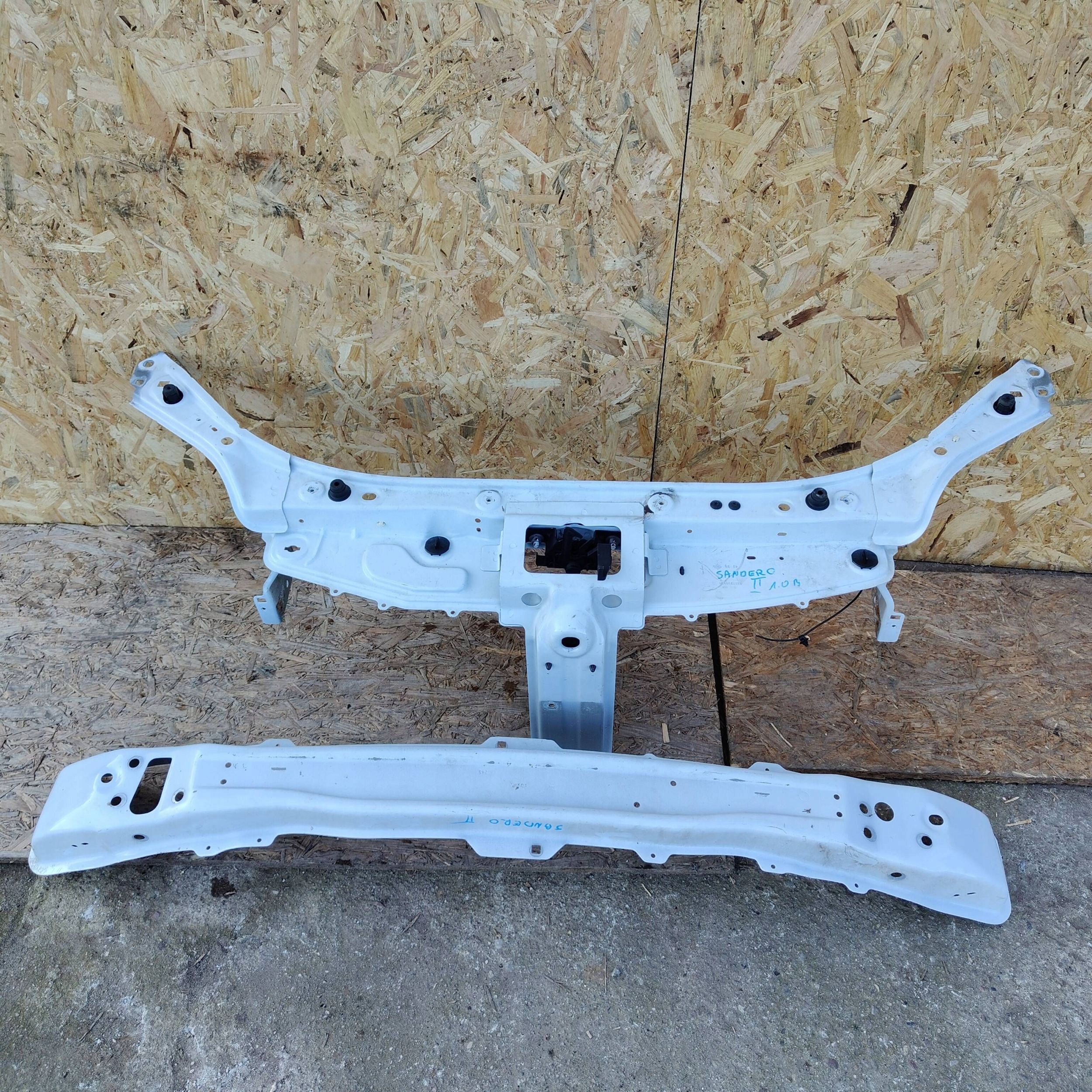 support panel for radiators front Dacia Sandero II