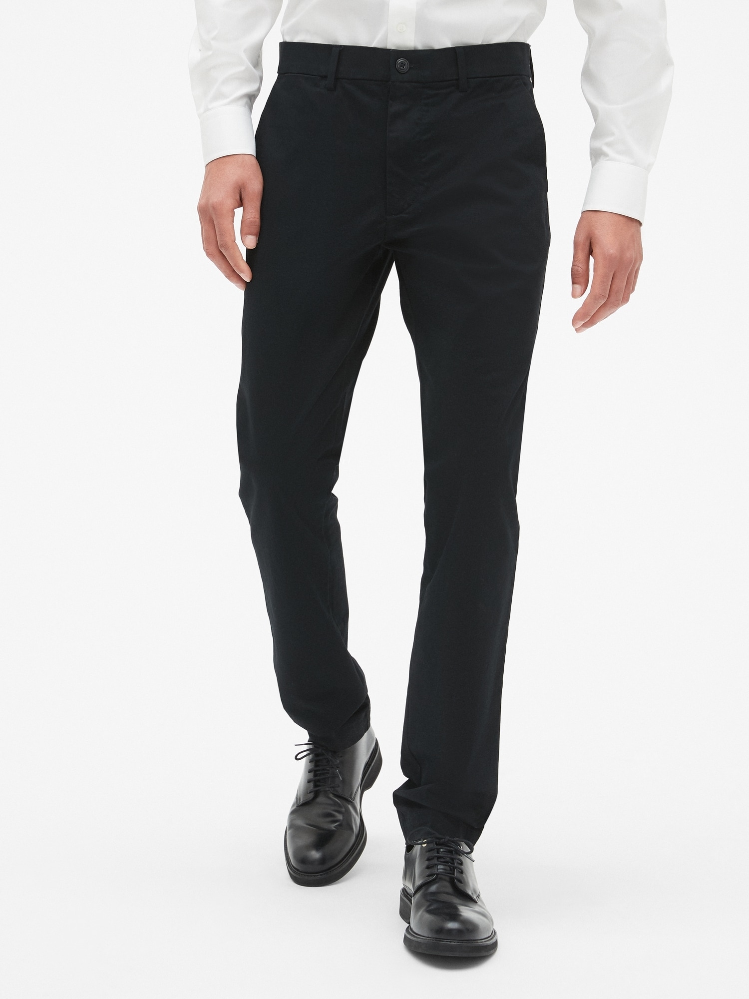 Gap Kalhoty modern khakis in slim fit with Flex černá