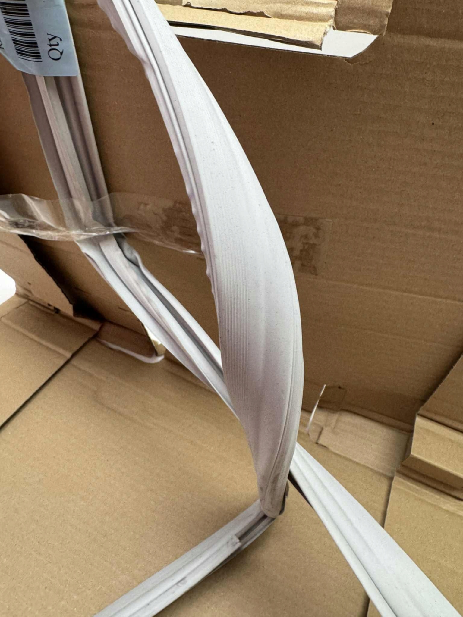 Magnetické těsnění dveří chladničky Samsung RS8000 (DA97-19850Q)