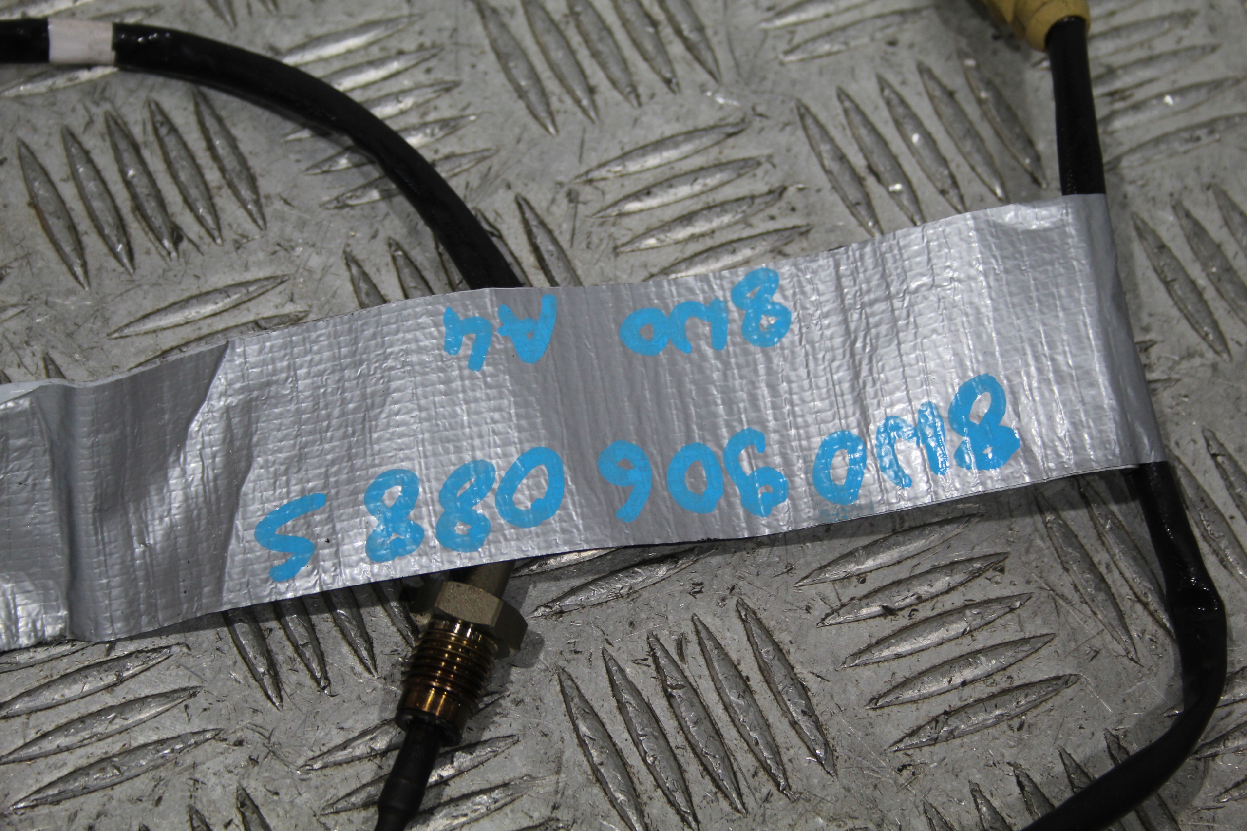 Sensor TEMPERATURY Gase AUDI A4 B9 8W 8W0