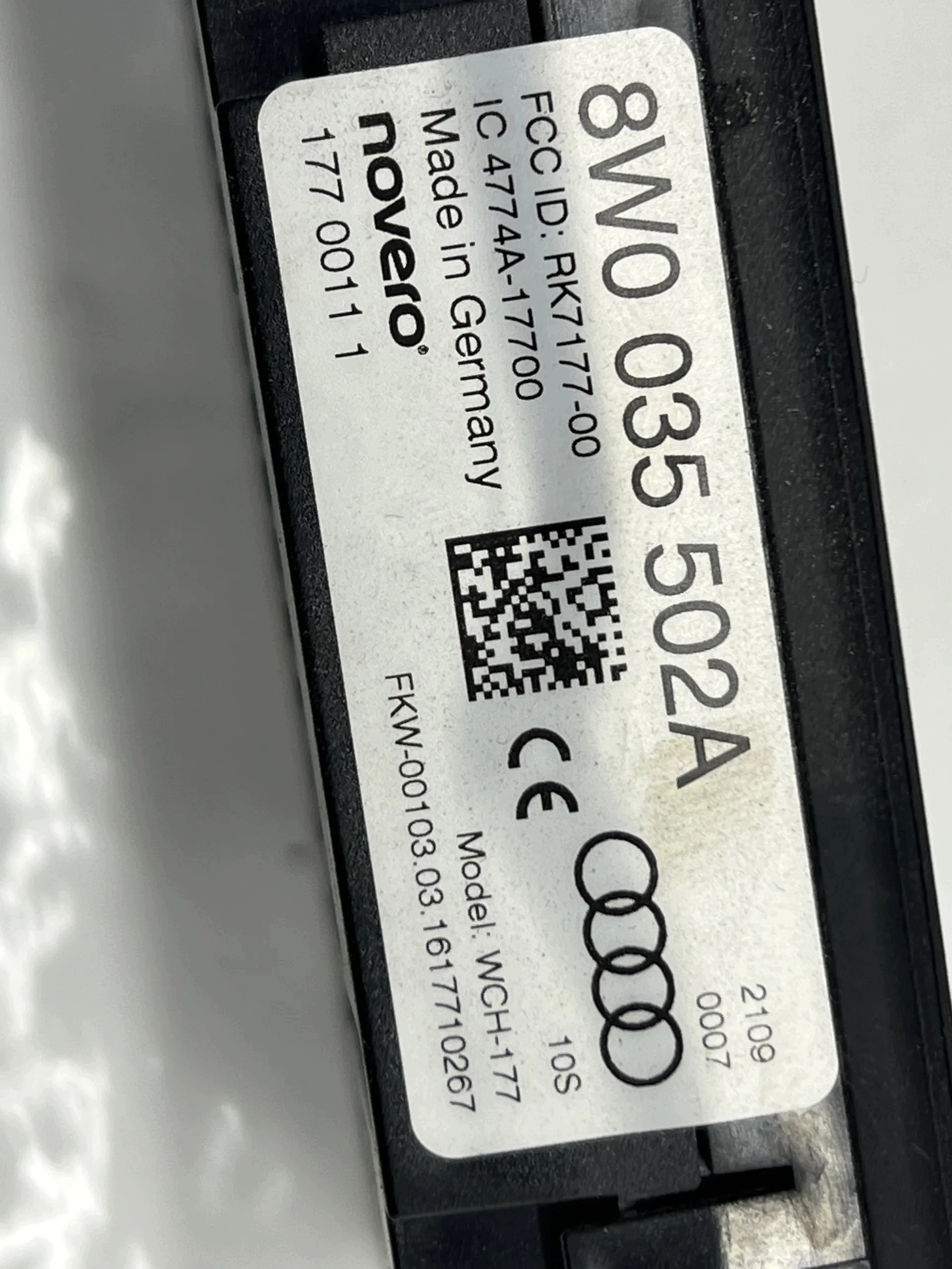 LADOWARKA INDUKCYJNA BEZPRZEWODOWA AUDI A4 B9 A5 8W 8W0035502A