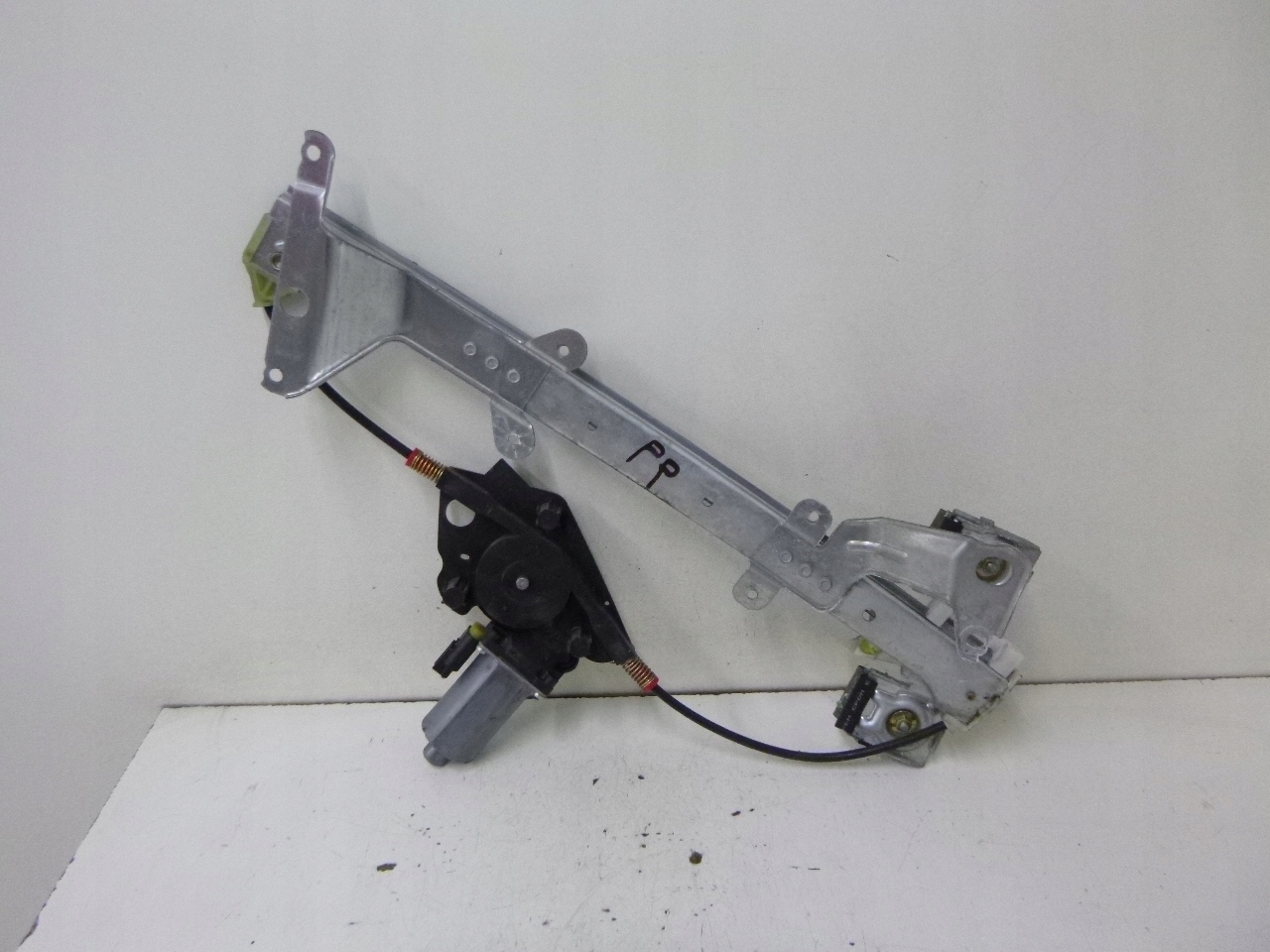 mécanisme vitre avant droite Ford Fiesta MKV 5D