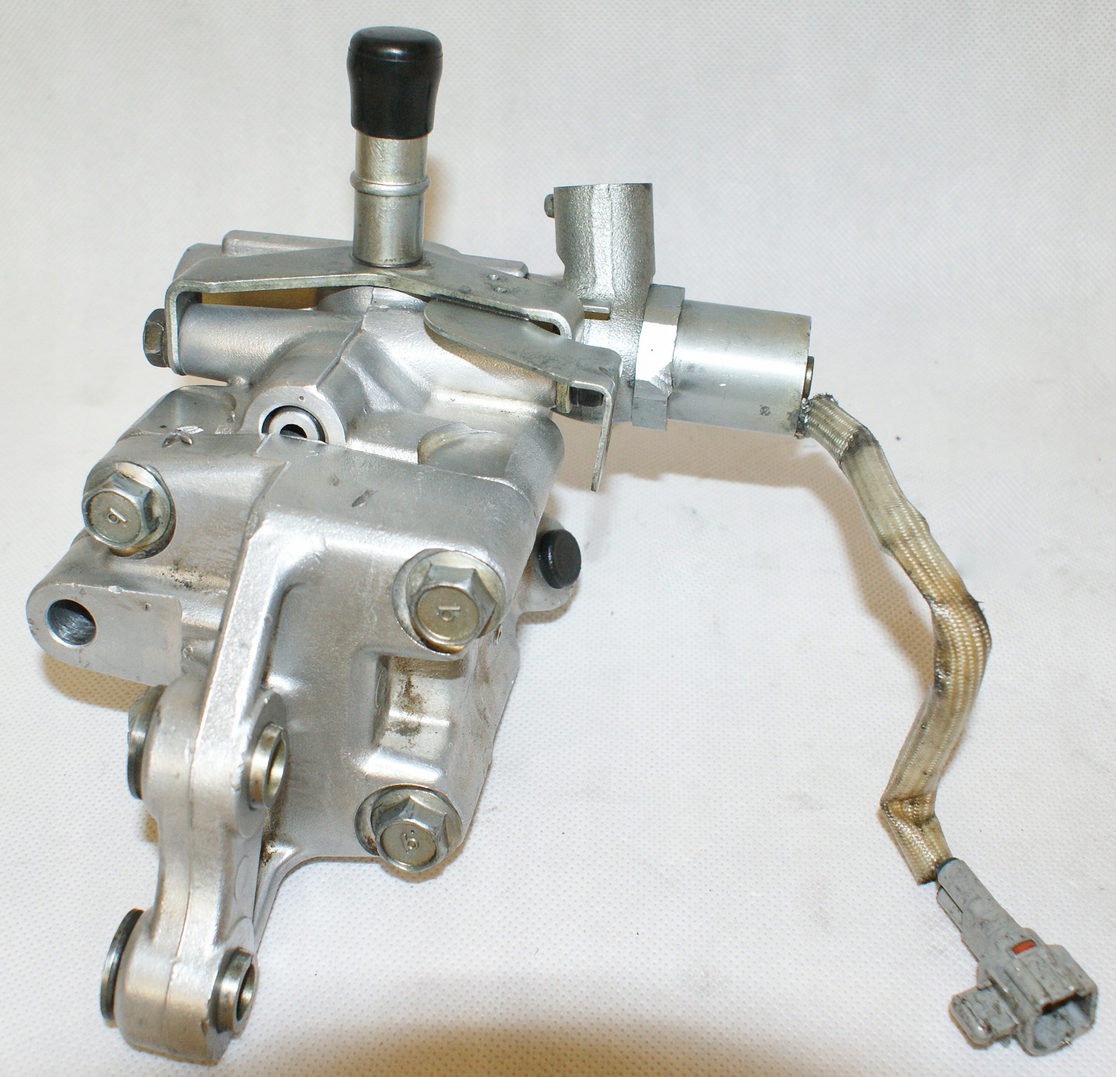 насос гур lexus LS430