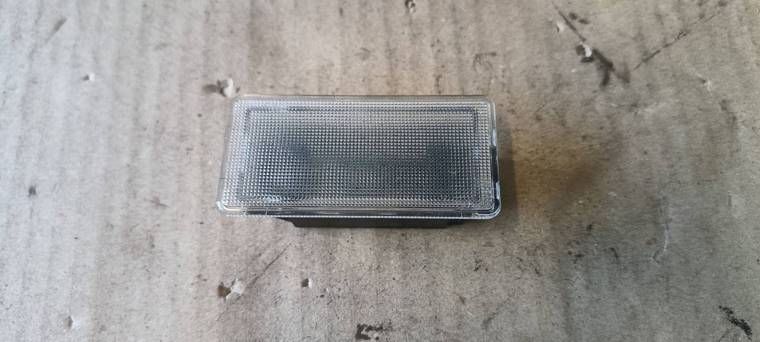 KIA RIO IV light lighting boot passenger compartments 92620-A6000 2019R