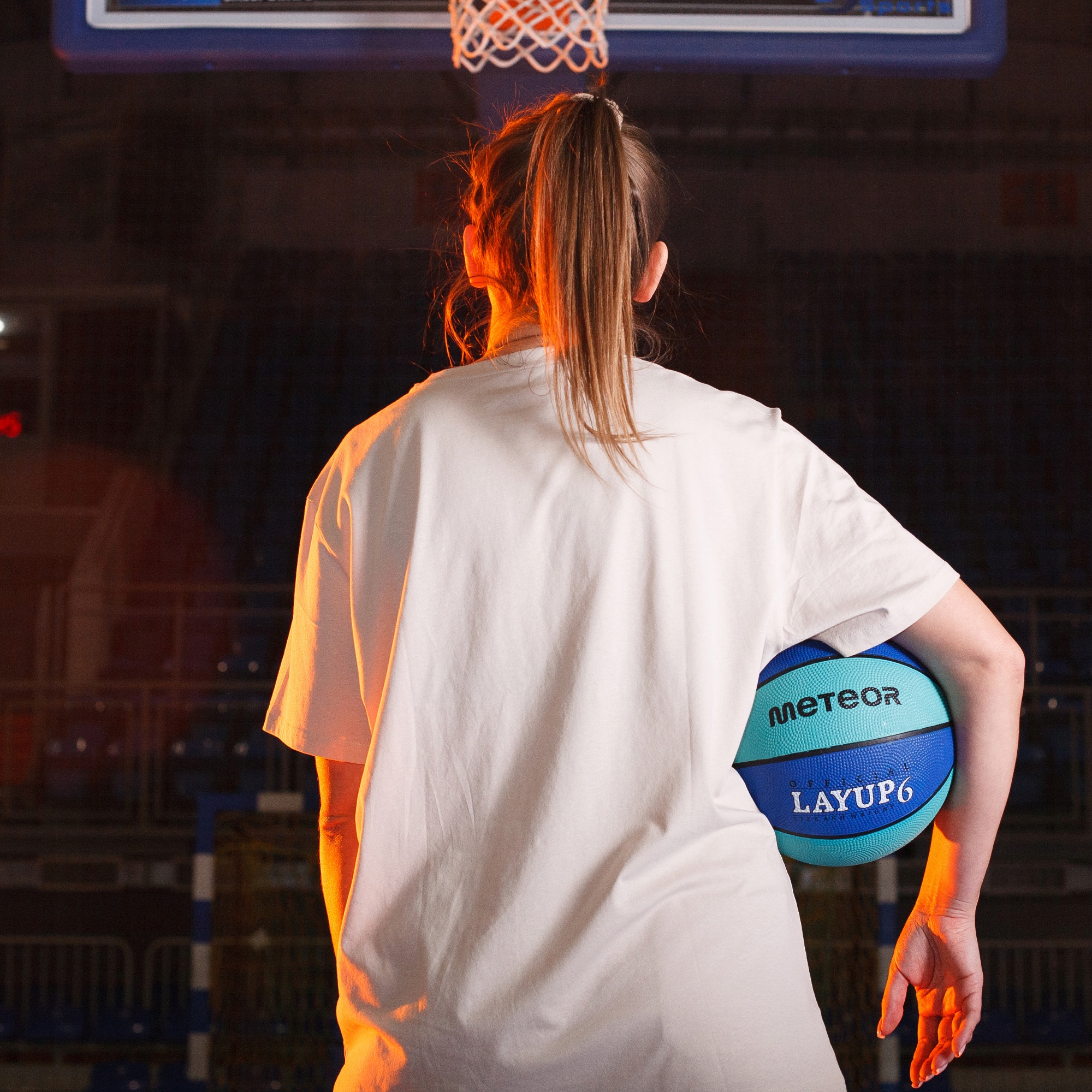 PIŁKA KOSZOWA DO KOSZYKÓWKI METEOR LAYUP JUNIOR/DAMSKA #6 niebieska Rozmiar 6