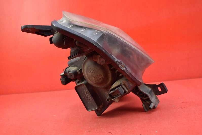 REFLEKTOR right light front EU 24451053RH OPEL ZAFIRA B 05-10