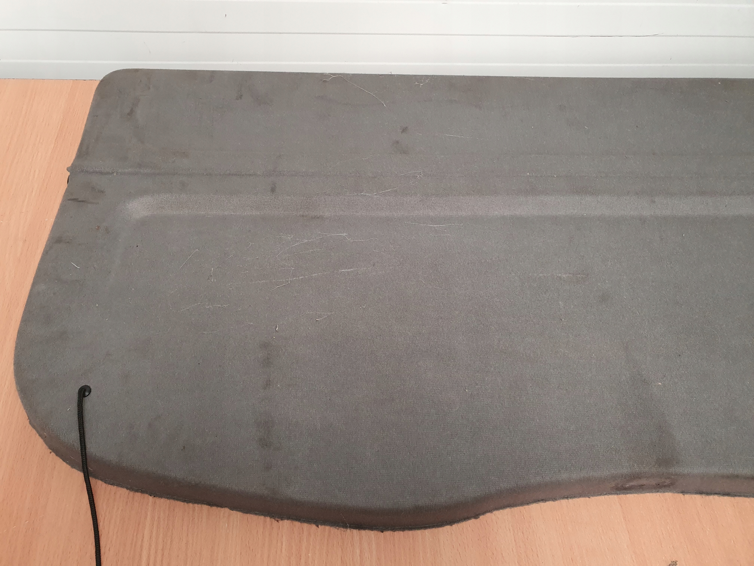 PÓŁKA BAGAŻNIKA RENAULT SCENIC II Producent części Renault OE