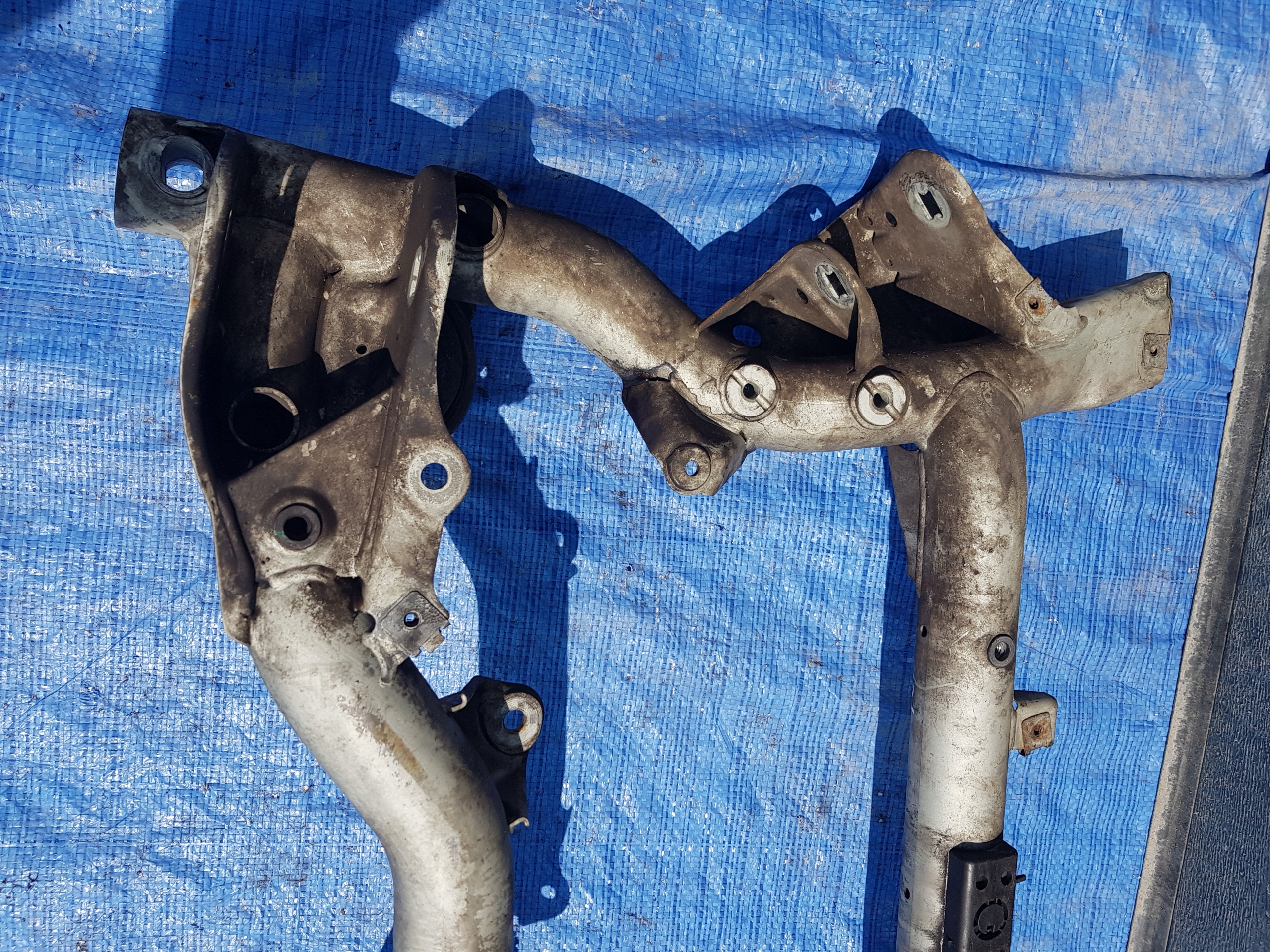 axle beam front MERCEDES W212 sider subframe axle beam