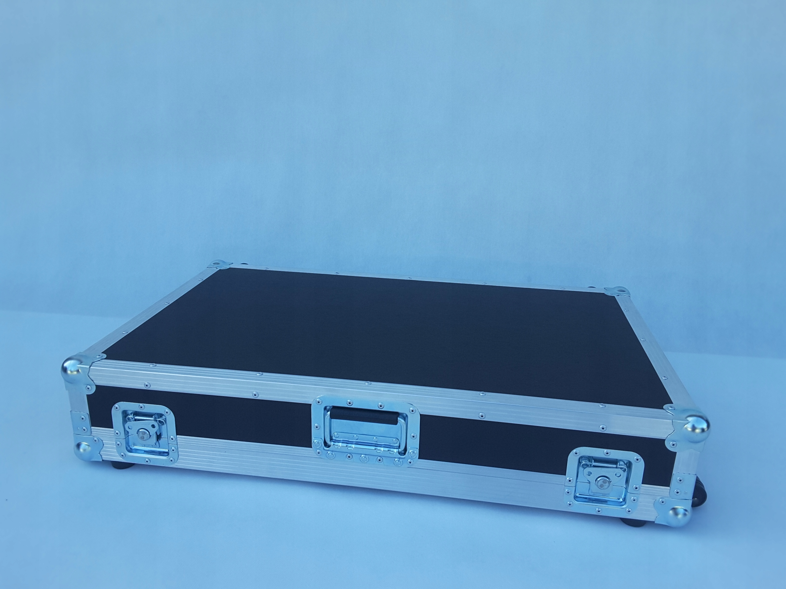 Case na DENON PRIME 4 NOWY Z KOŁAMI OD PRODUCENTA Marka WMCASE