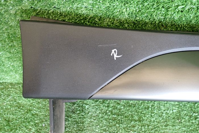 HYUNDAI TUCSON III 15- moulding threshold right