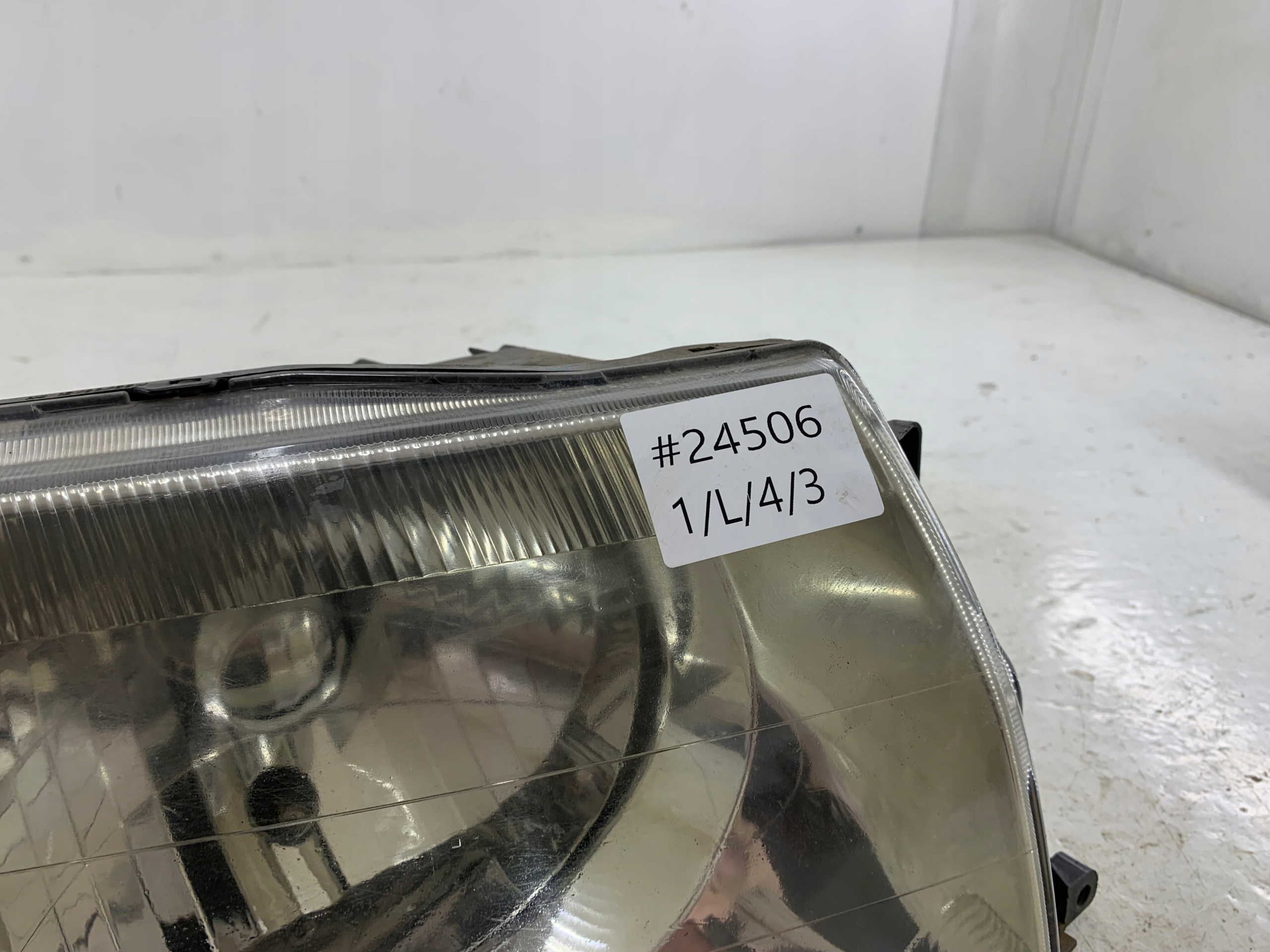MITSUBISHI PAJERO PININ light right front
