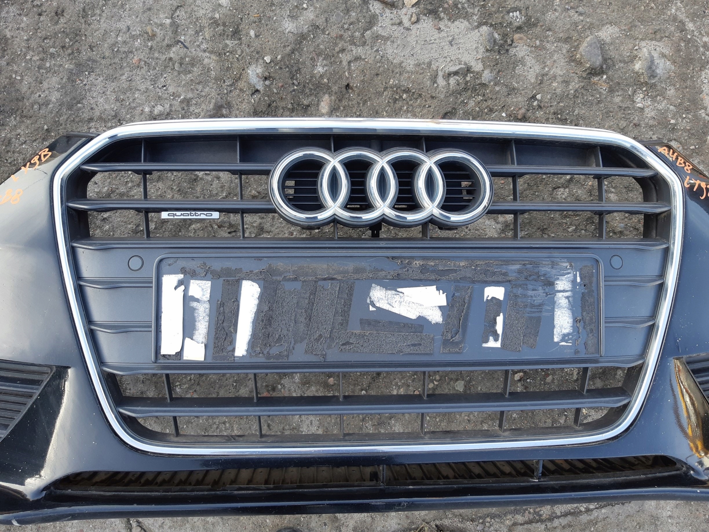 AUDI A4 B8 LIFT bumper front front PDC LY9B