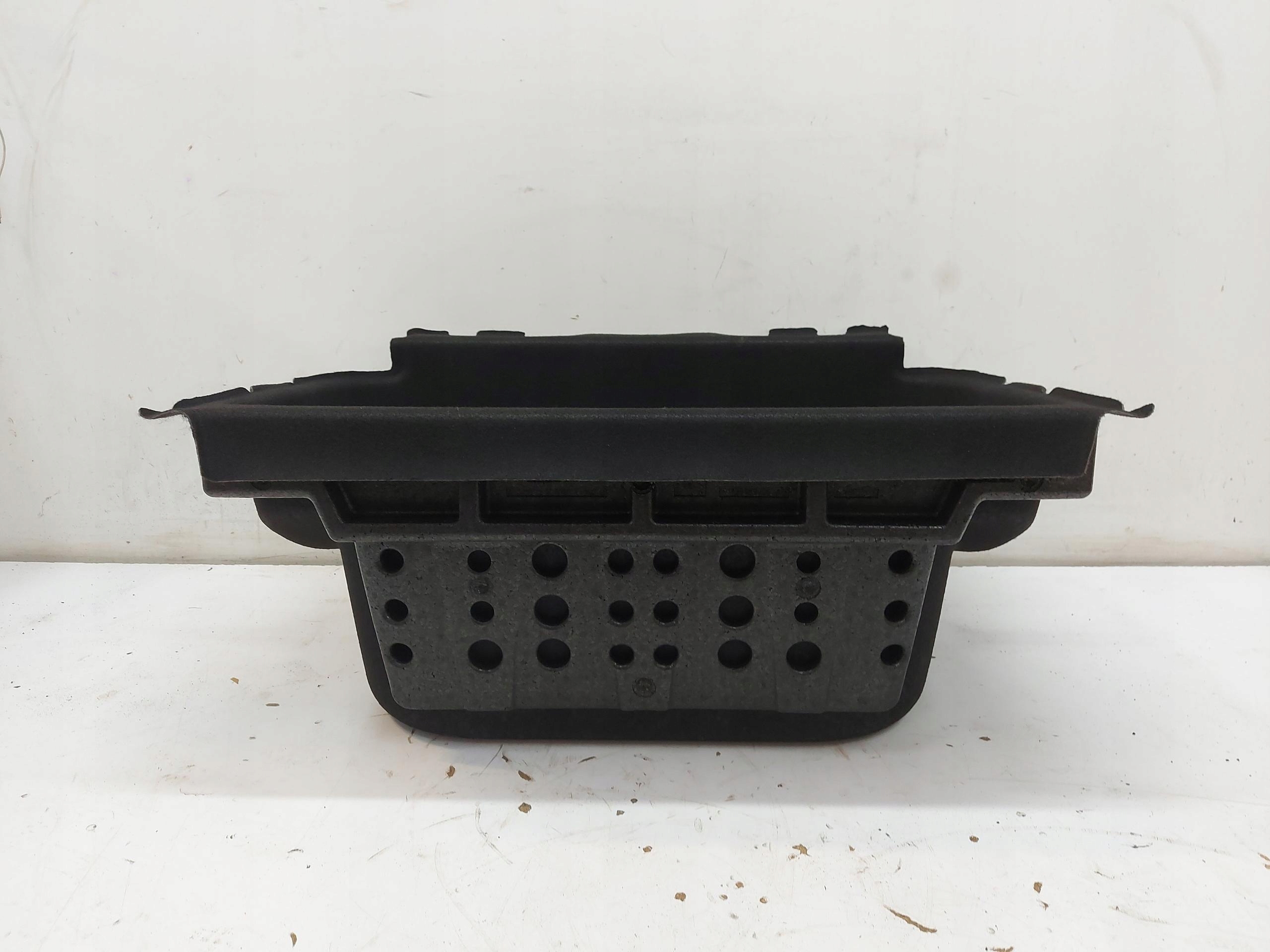 TESLA MODEL Y 2024r sump passenger compartment boot boot 1739980-00-A