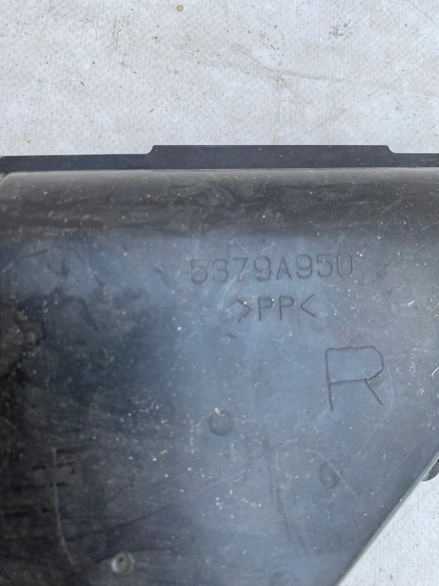 MITSUBISHI ECLIPSE CROSS intake air of a bumper front right 5379A950