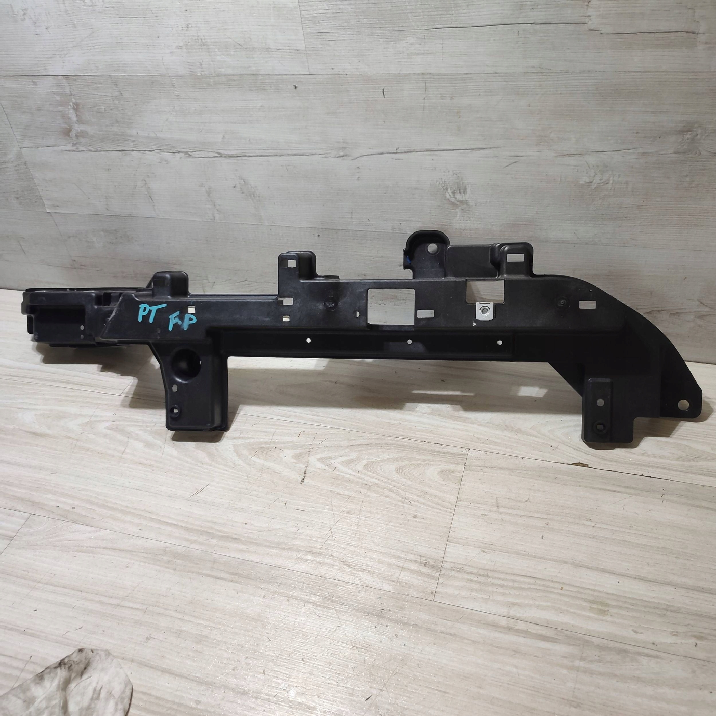 Element upholstery boot rear part side right Jaguar F-Pace 632100981
