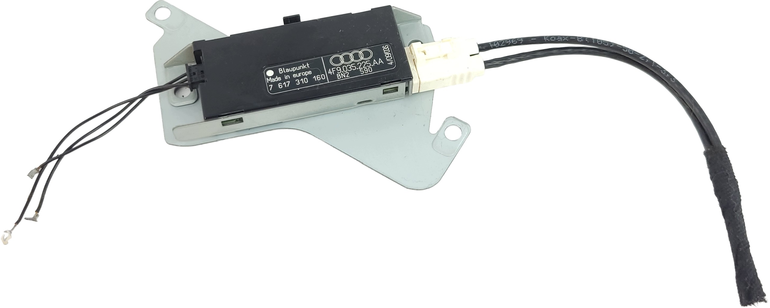 AUDI A6 C6 LIFT antenna amplifier 3G HIGH 4F9035225AA