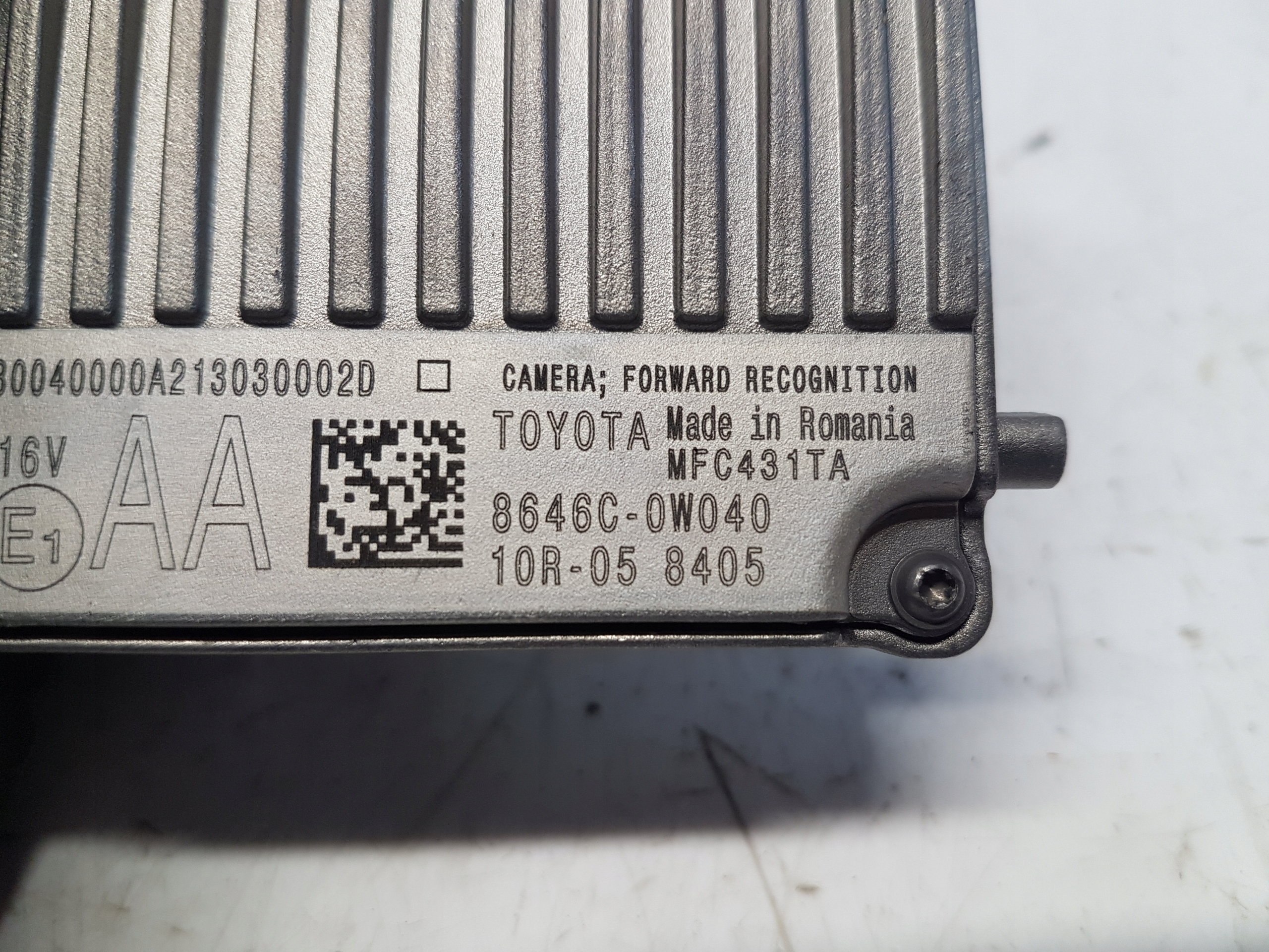 TOYOTA YARIS IV P21 kamera front 8646C-0W040