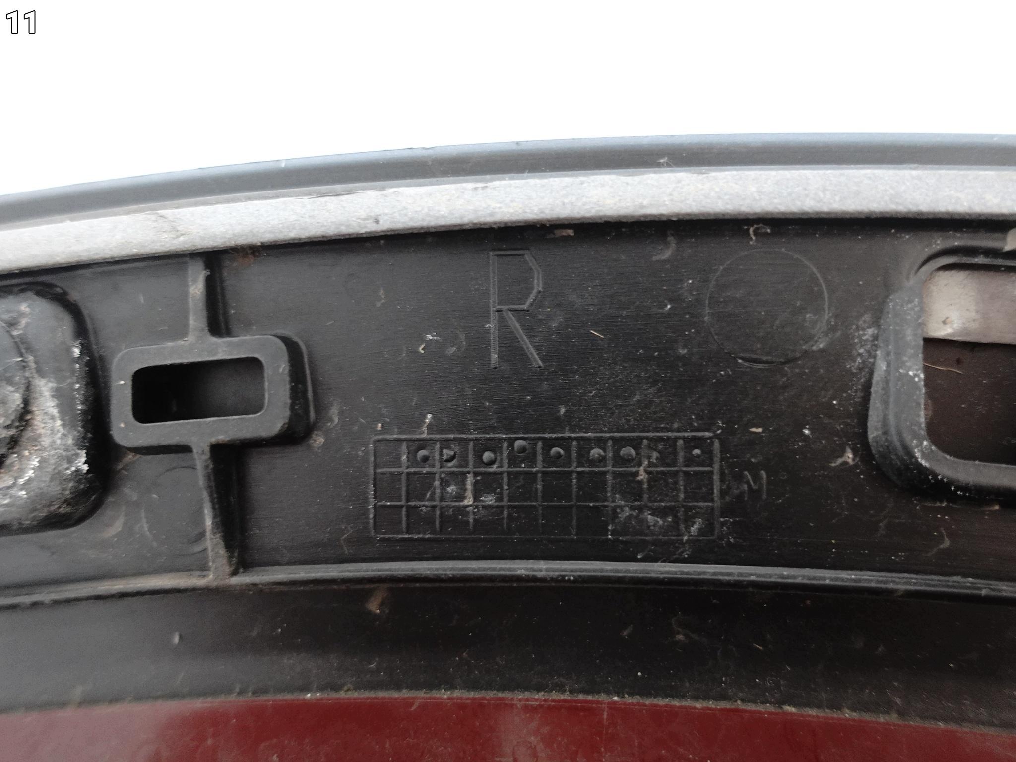 AUDI E-TRON ETRON 4KE 18- moulding cap for fender front right originál