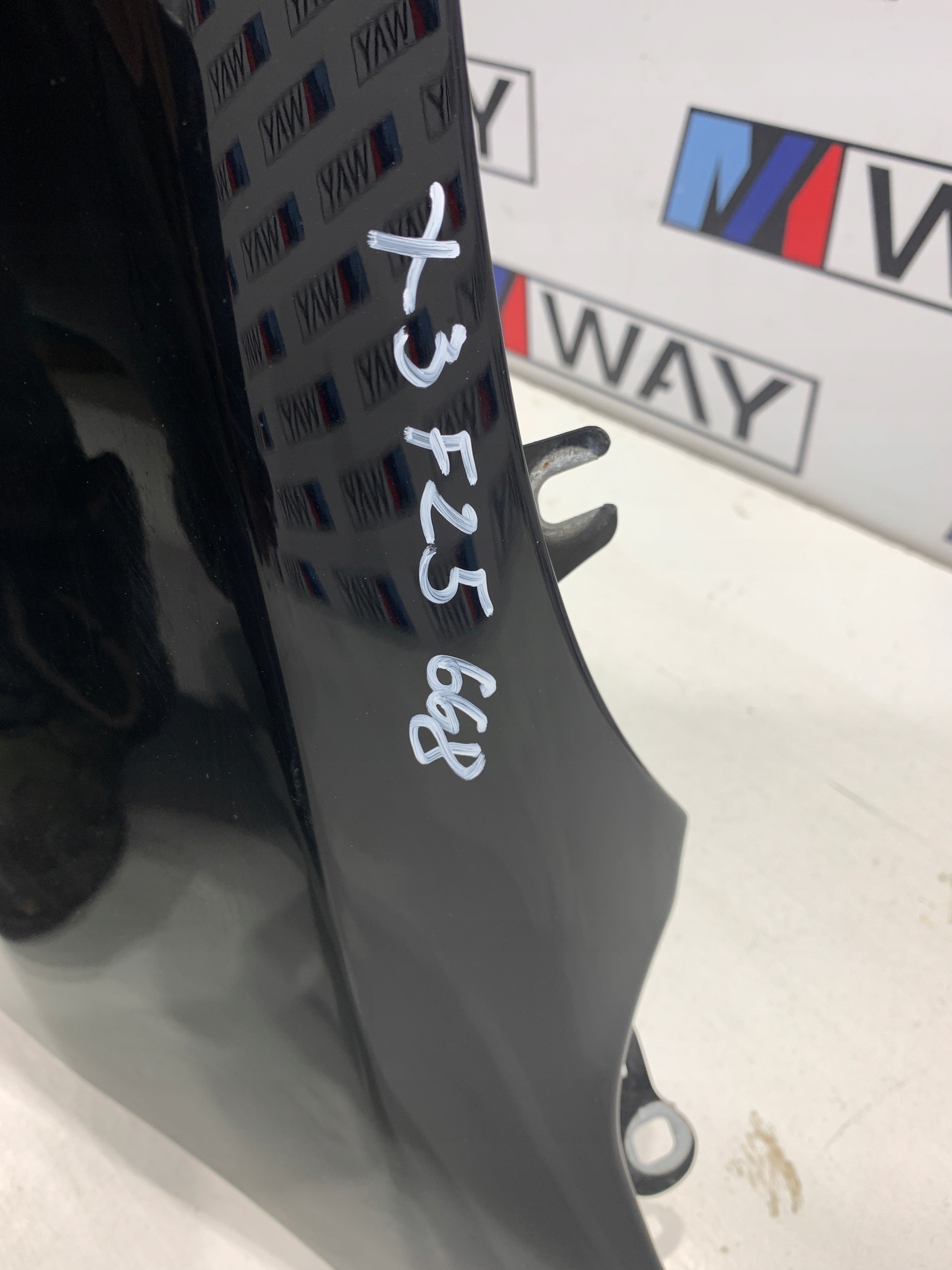 BMW X3 F25 fender left front front colour 668 SCHWARZ II