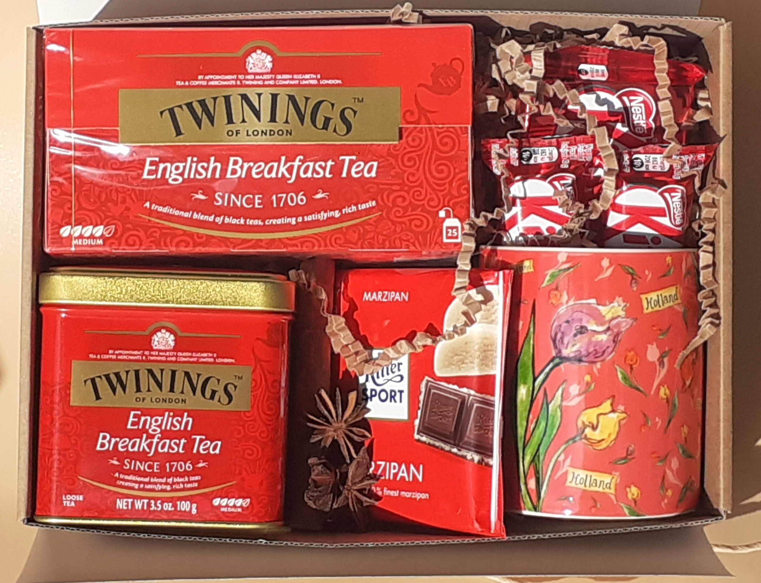 Dárková Sada košík sladkostí čaj balíček