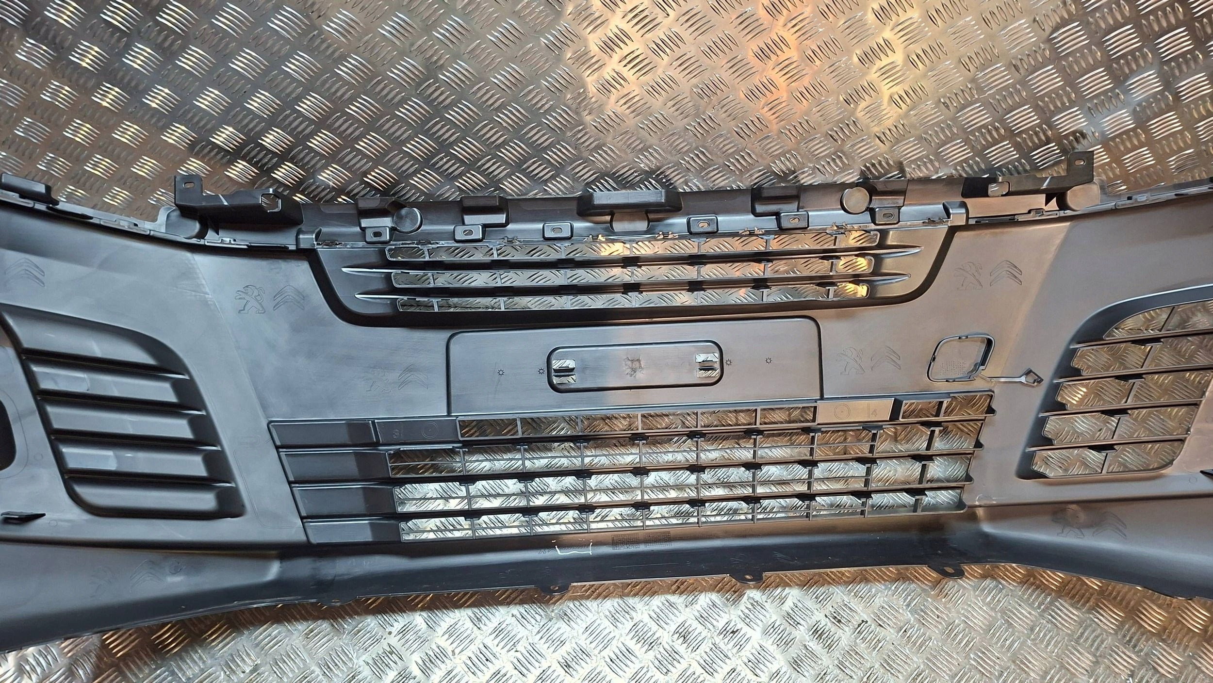 nárazník předek 9808639977 CITROEN JUMPY III EXPERT III 2016