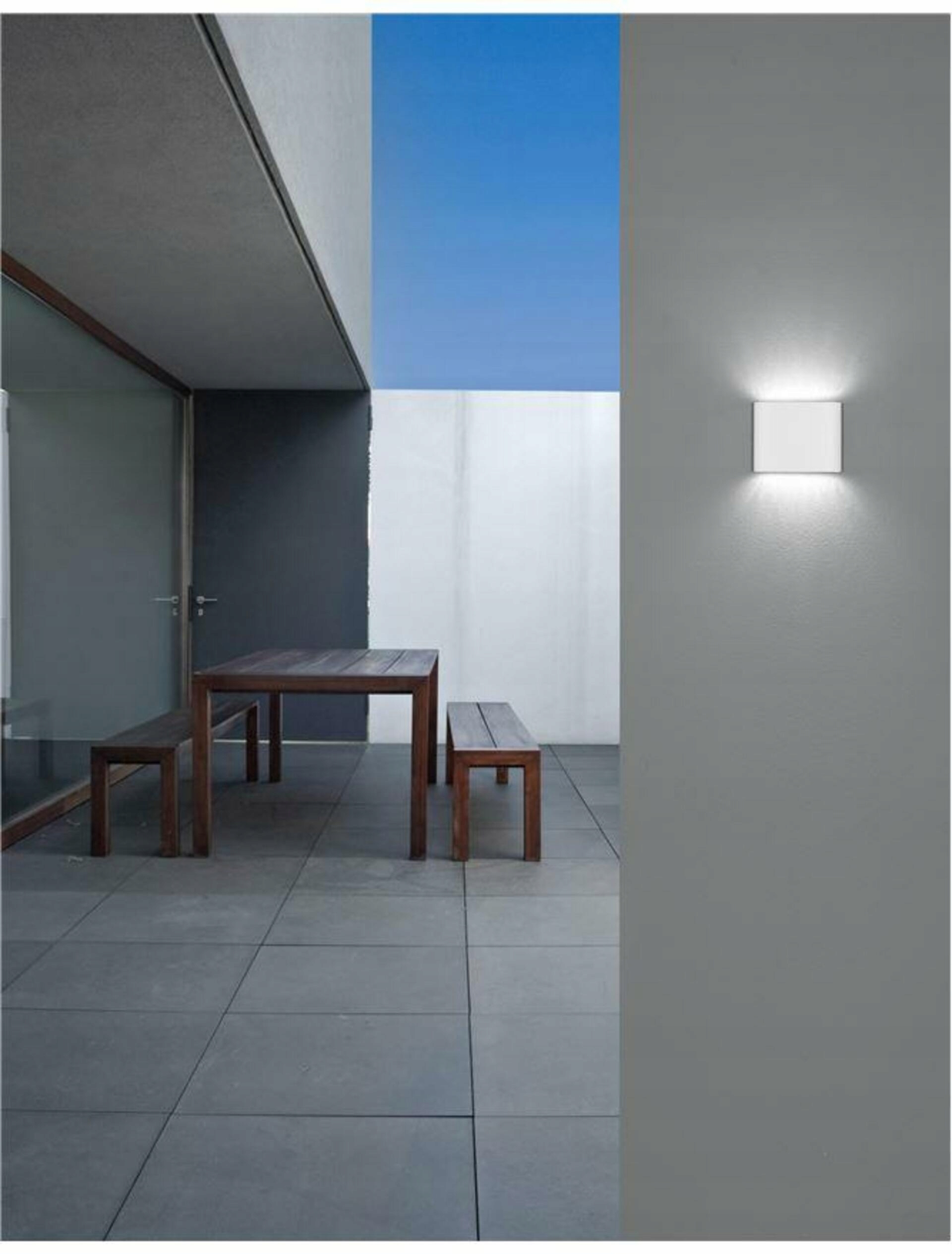 Nova Luce venkovní nástěnné svítidlo Soho bílý hliník skleněný difuzor Led