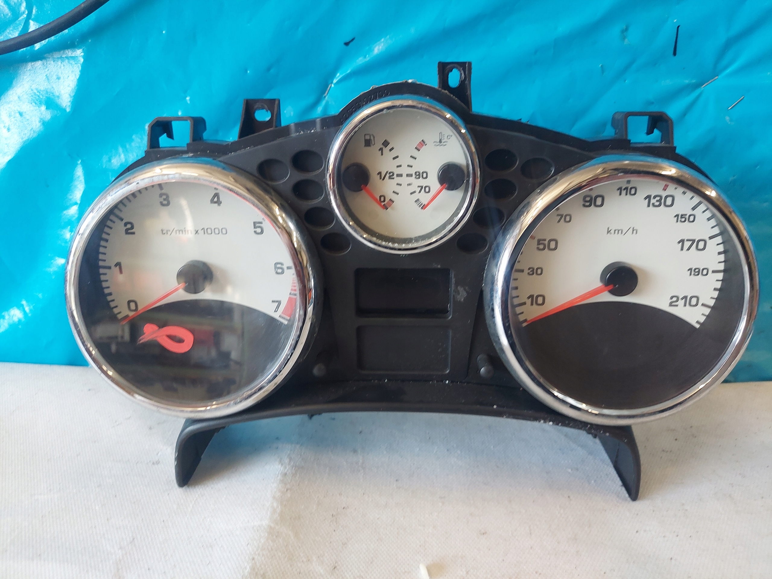 dials clock PEUGEOT 307 1.6 HDI P9661323180