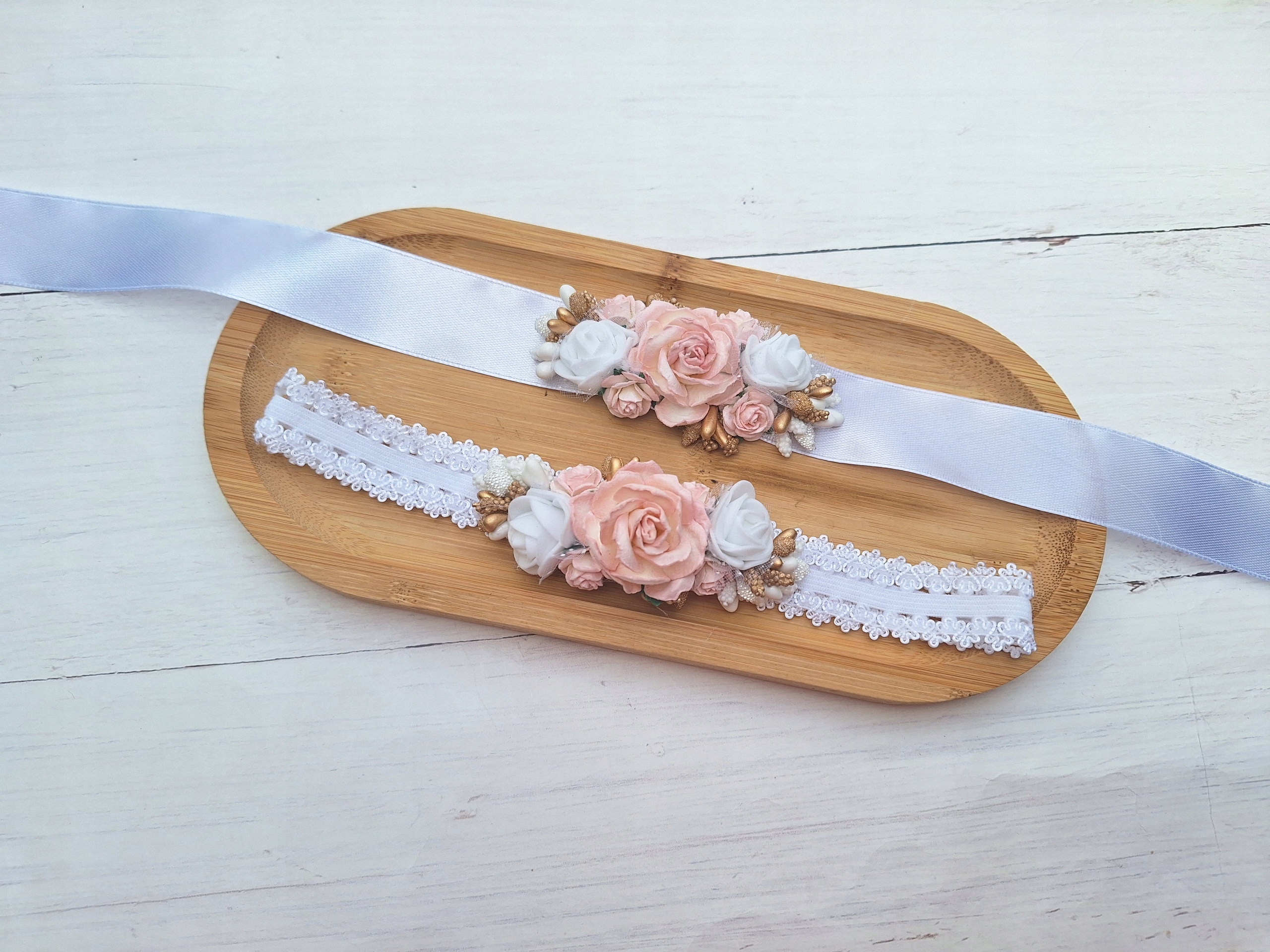 Opaska pasek do chrztu pudrowy róż bialy i zloty różyczki na chrzest Rozmiar 62