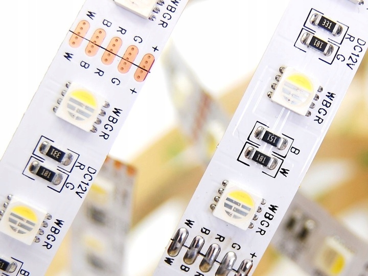 ZESTAW VIP 4,5m Taśma LED RGBW 4w1 B.Ciepła 5050 Marka Media-Comp