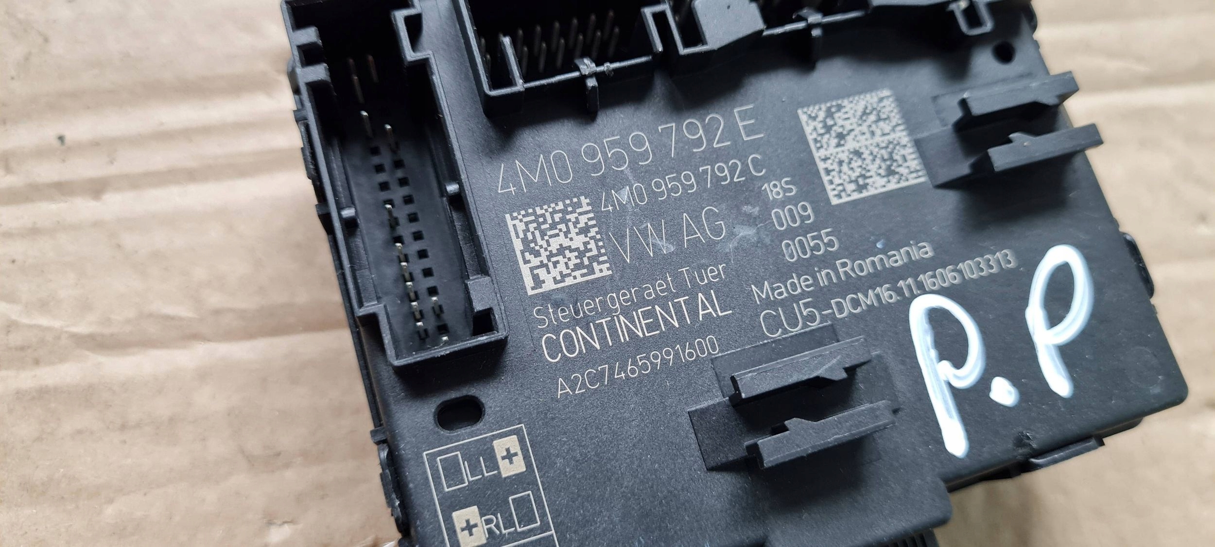 S4 B9 8W A4 module control unit door right front 4M0959792E A5 8W S5