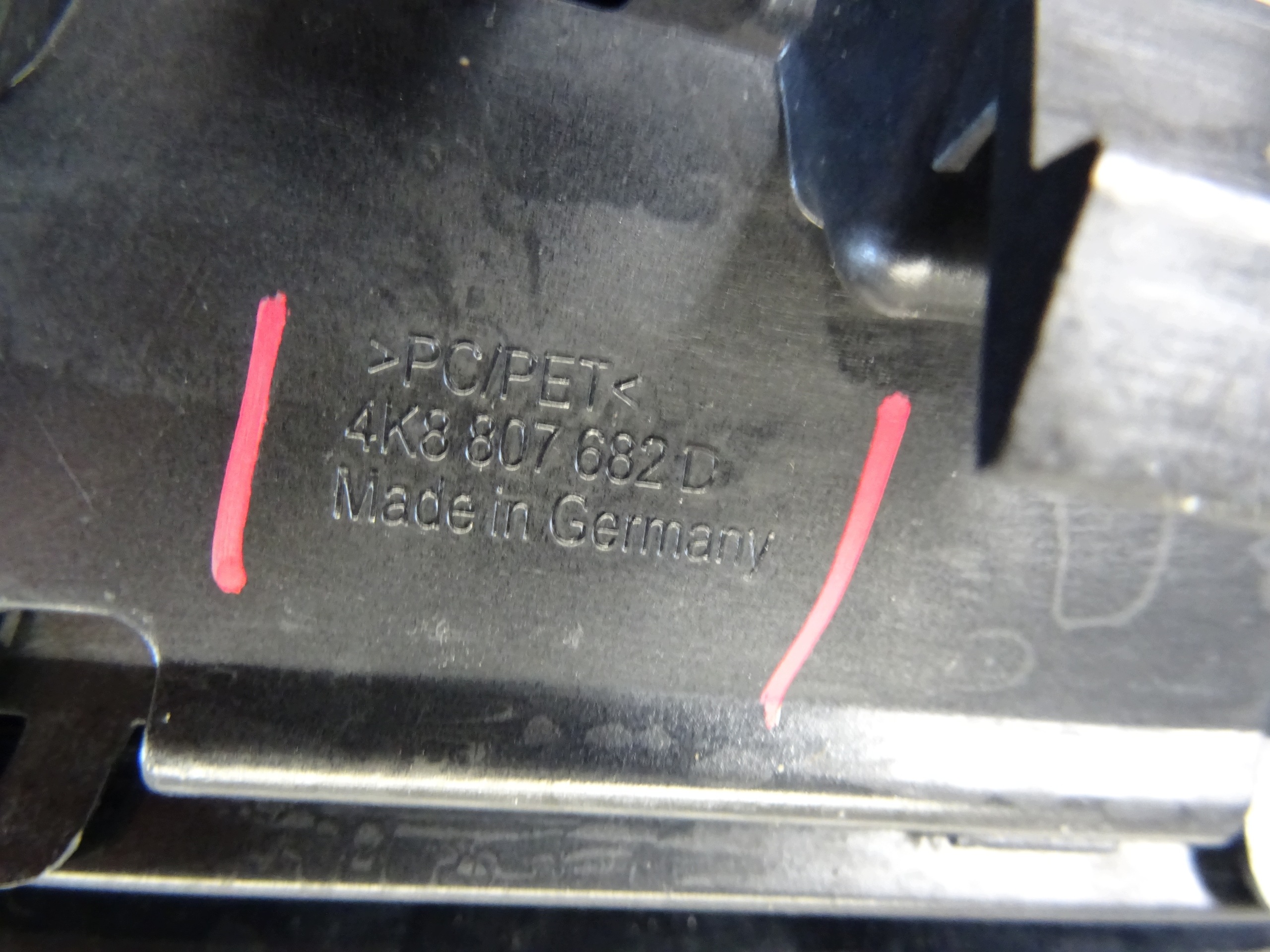 grid of a bumper front right AUDI RS6 RS7 C8 4K8807682D