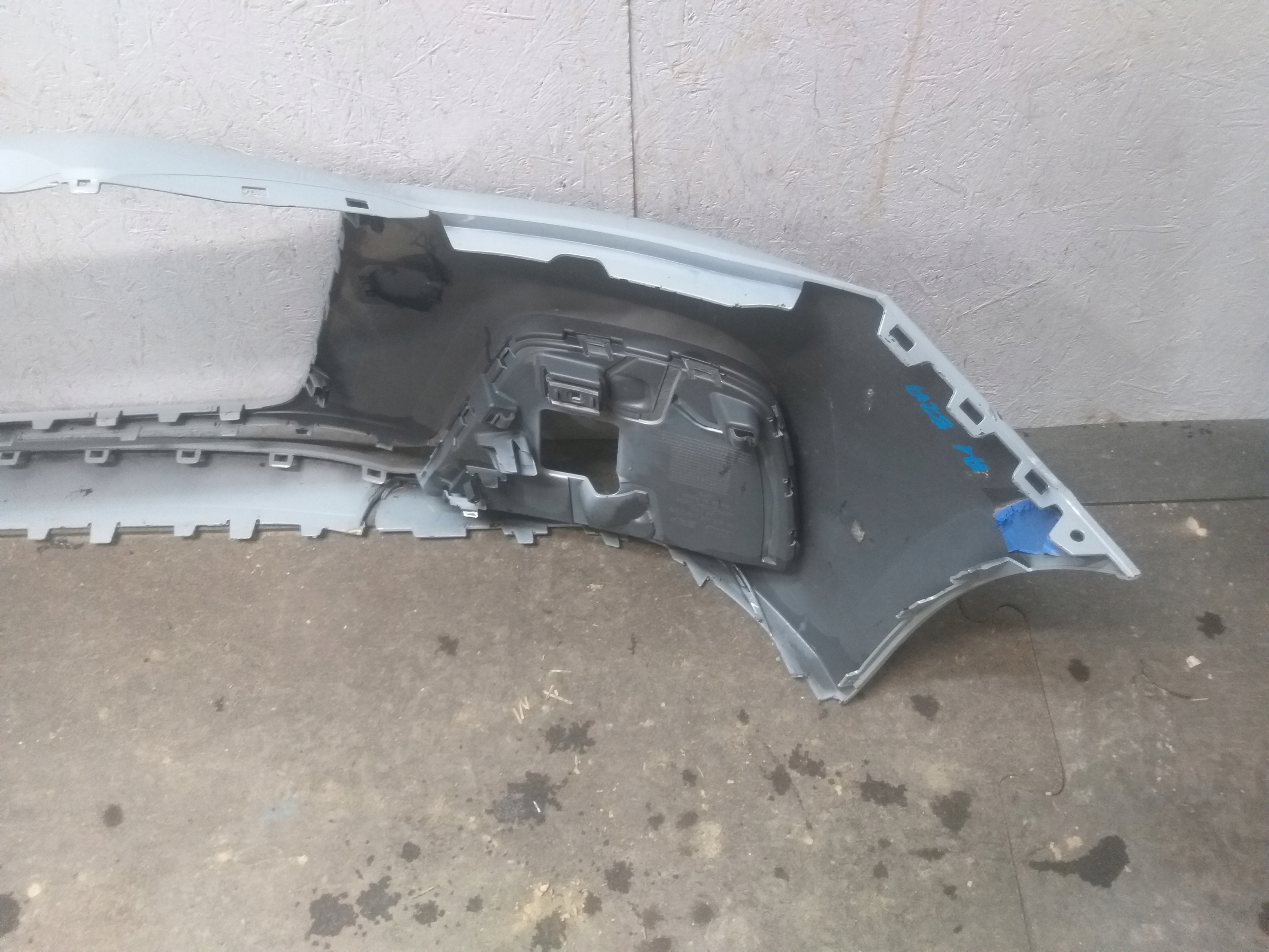 bumper front AUDI A1 82A