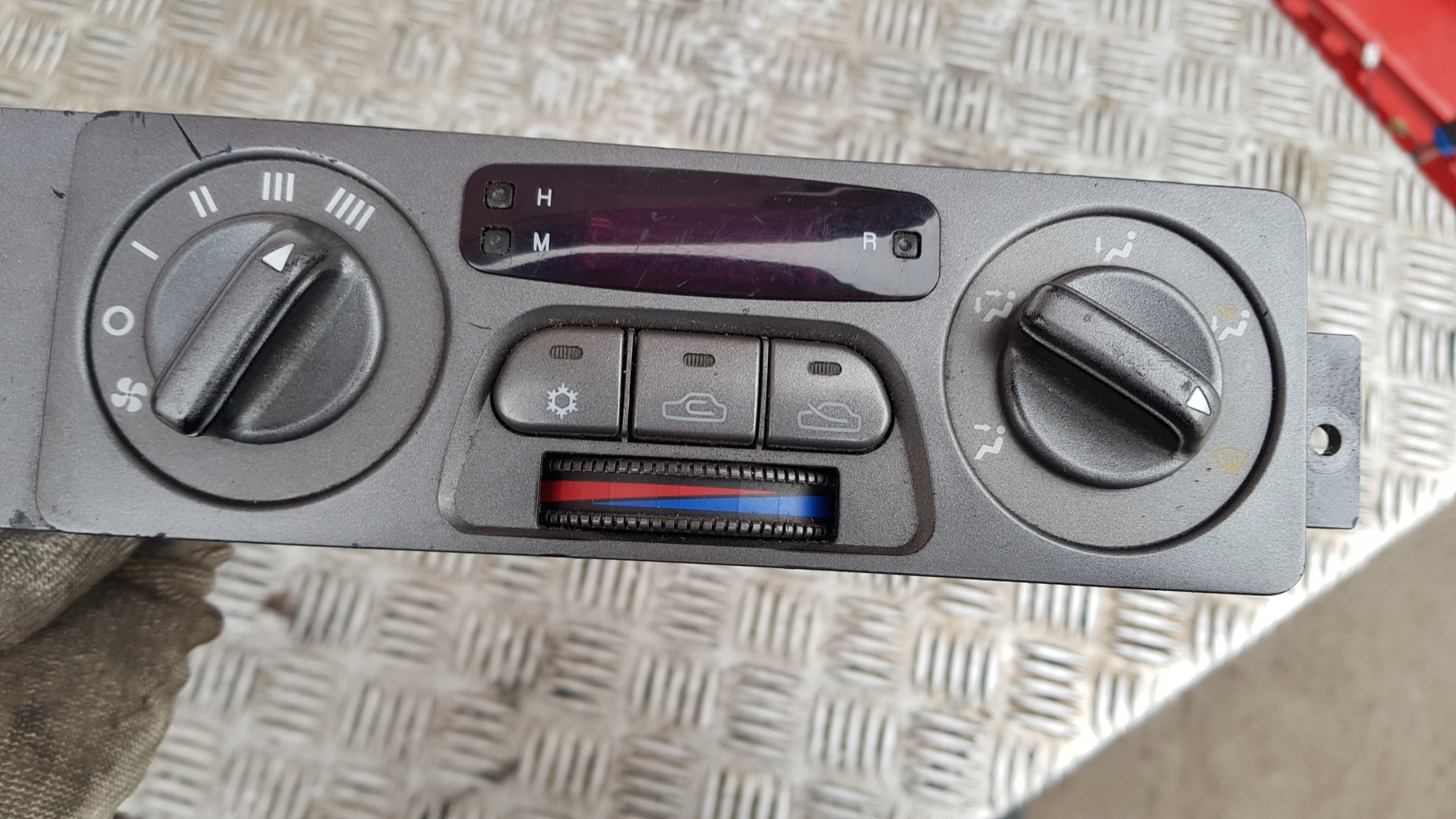 KIA CARNIVAL PANEL modul klimatizaci OK57A61190