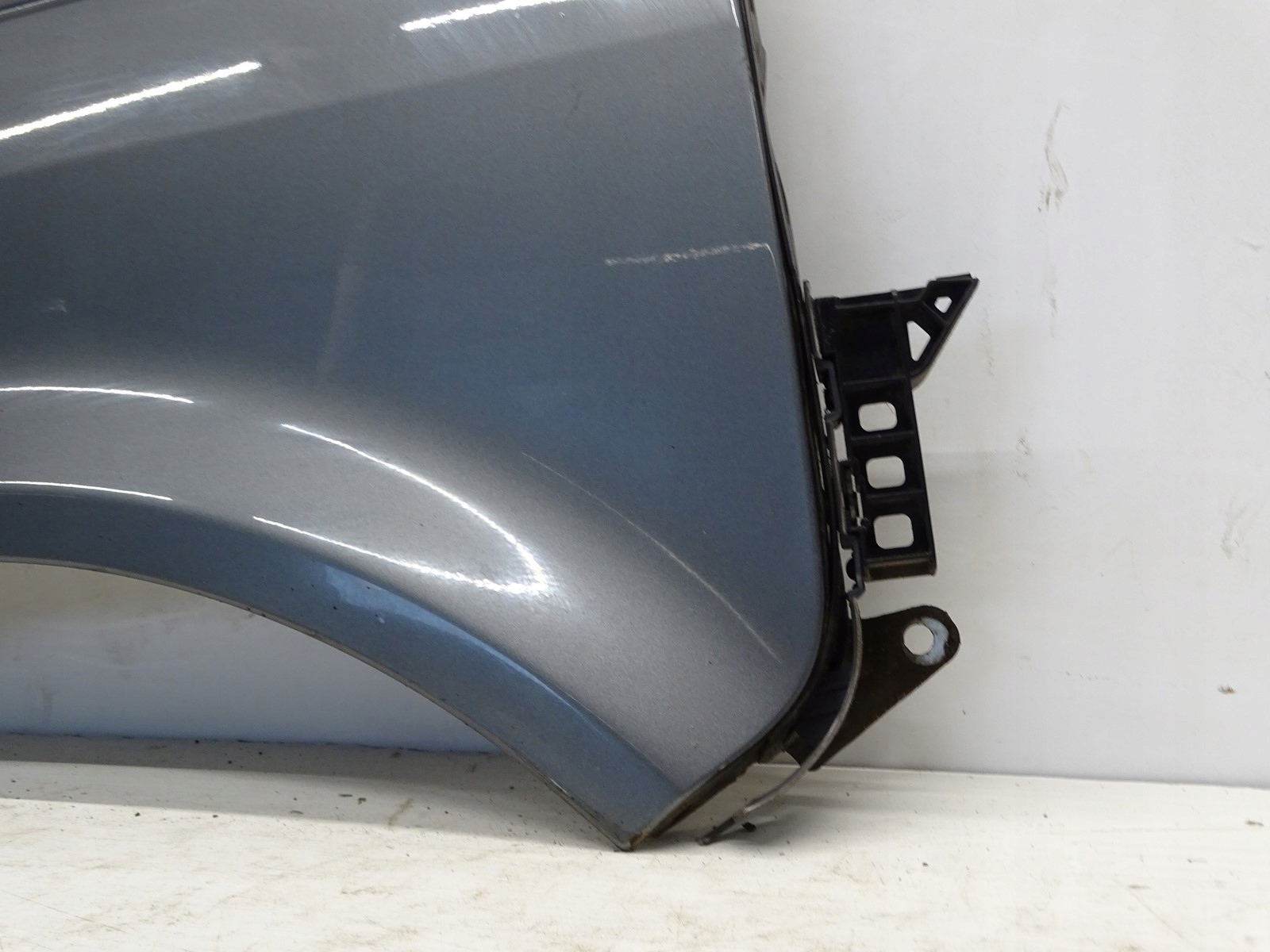 fender right front front VW T5 LH7W