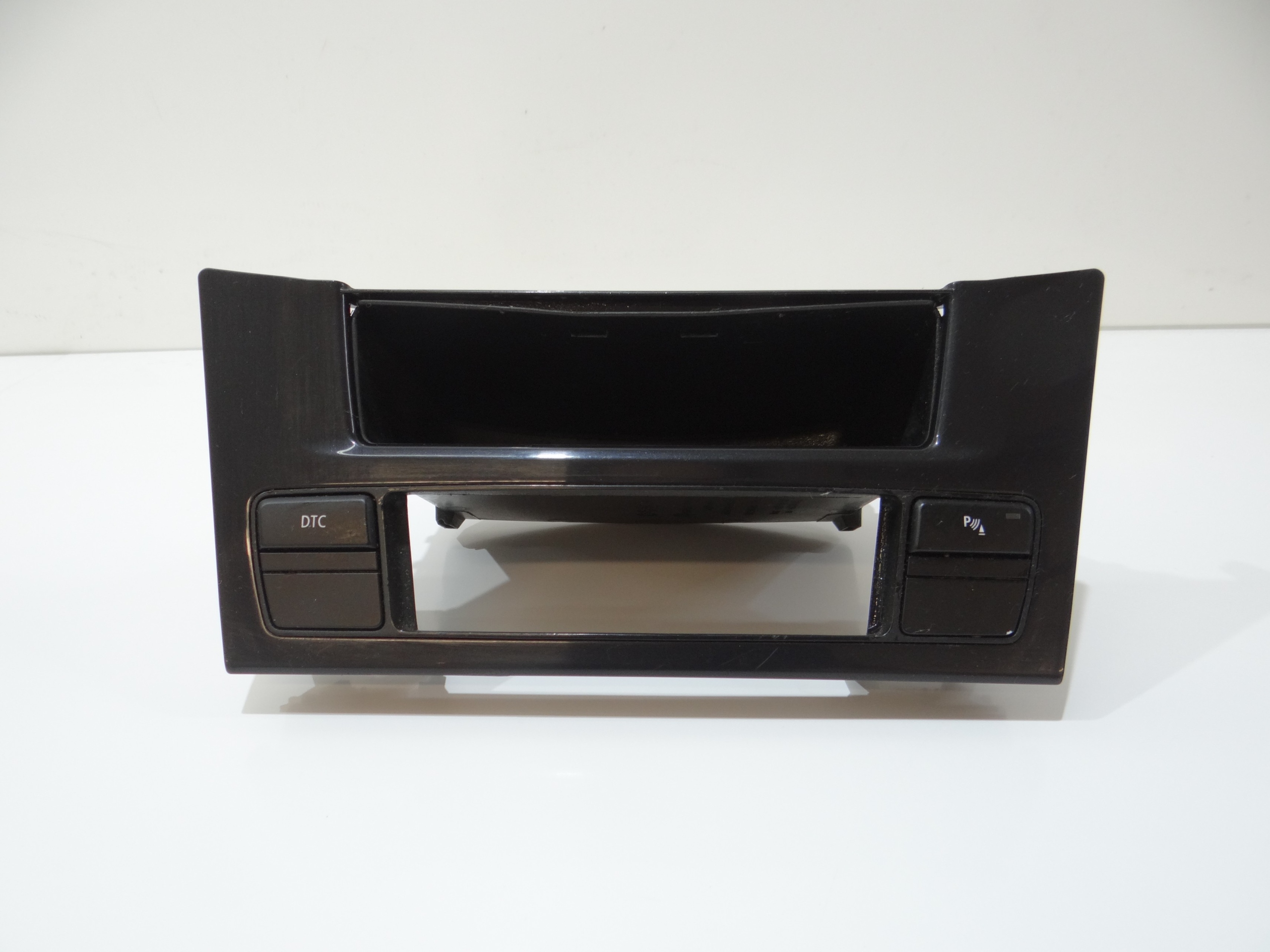 frame passenger compartment of the dashboard consoles BMW 5 E60 E61 9139391 (16657730)