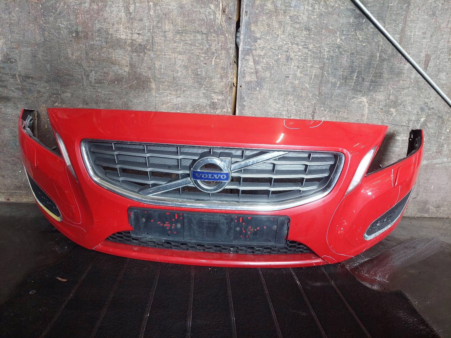 complete front bumper light fender VOLVO V60 and 612-46 ID: 238213